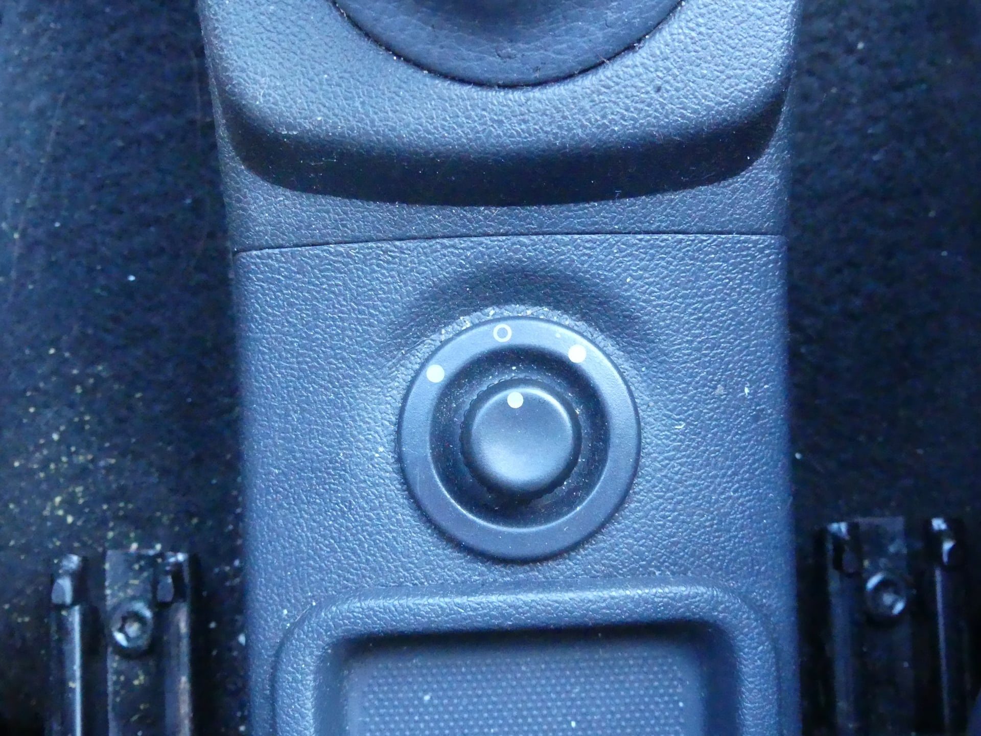 Dacia Sandero DCI 70 CV AMBIANCE — 24