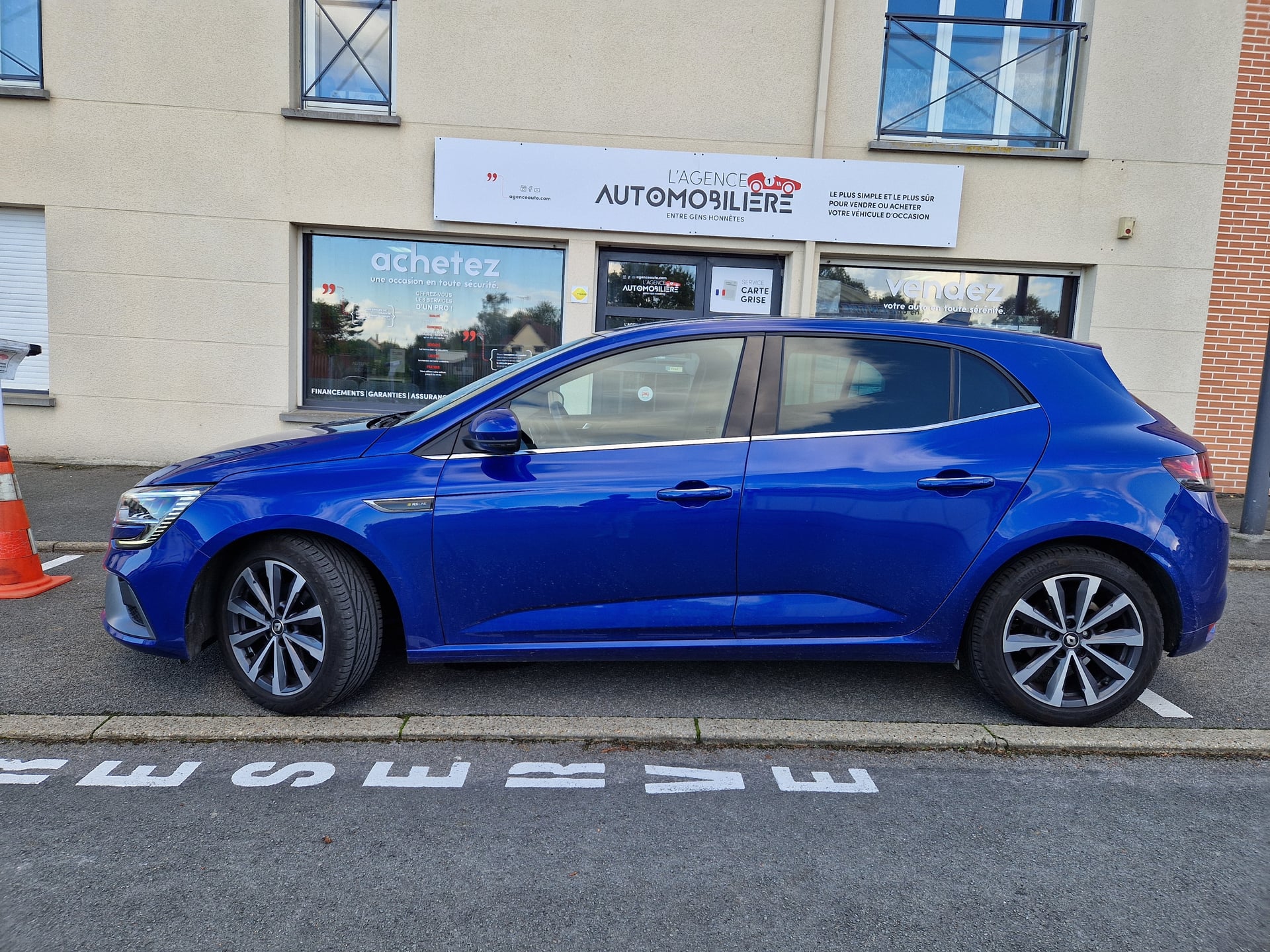 Renault Megane IV (2) 1.3 TCE 140 FAP RS LINE — 2