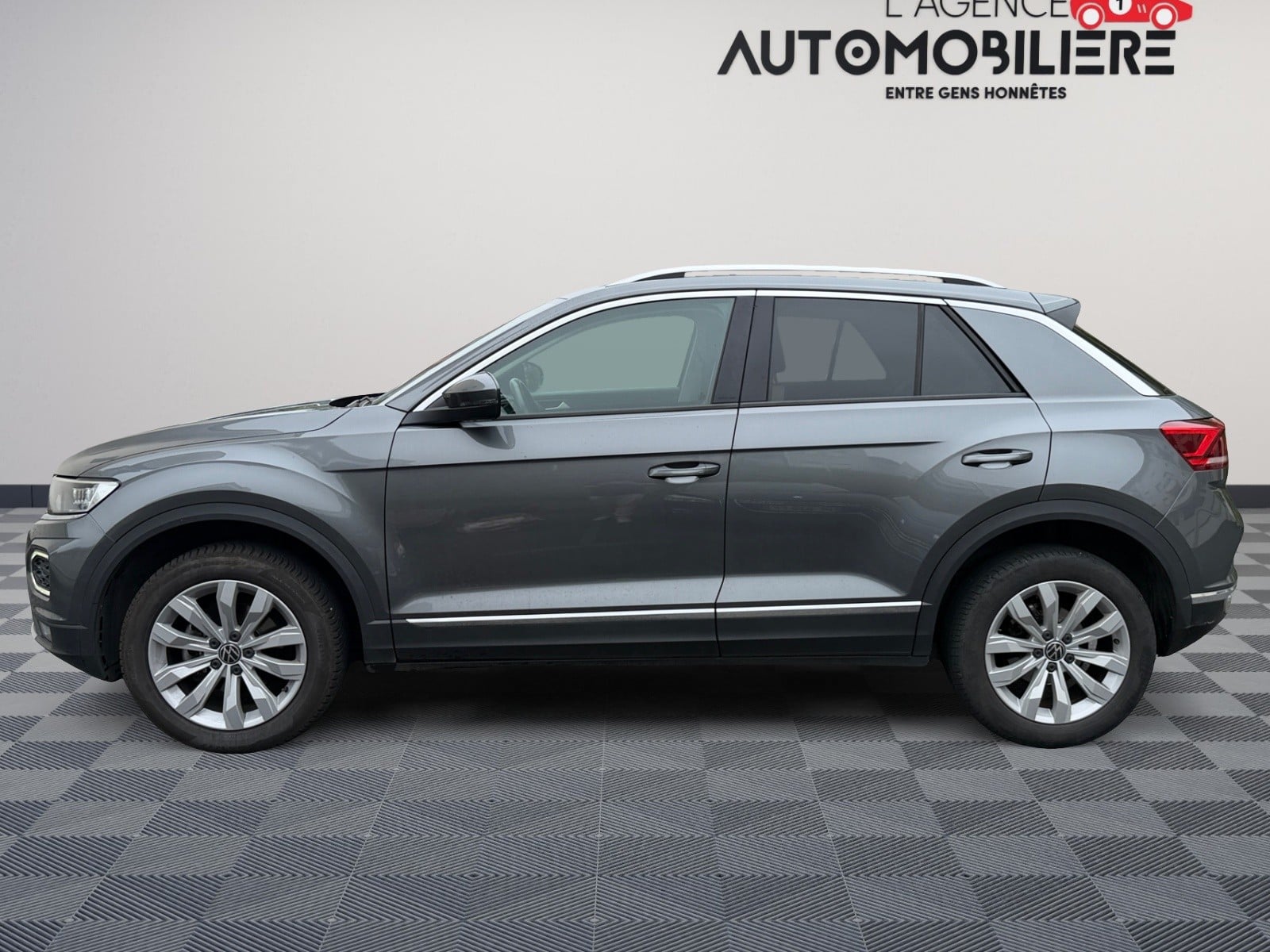Volkswagen T-roc 1.5 TSI EVO 150ch Carat — 2