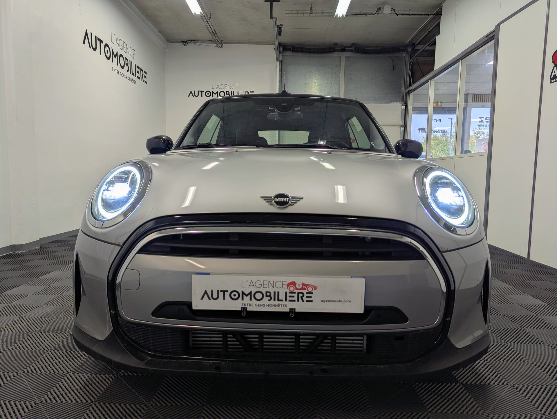 Mini Cooper (F57) CABRIOLET 1.5 COOPER Essential BVA7 — 2