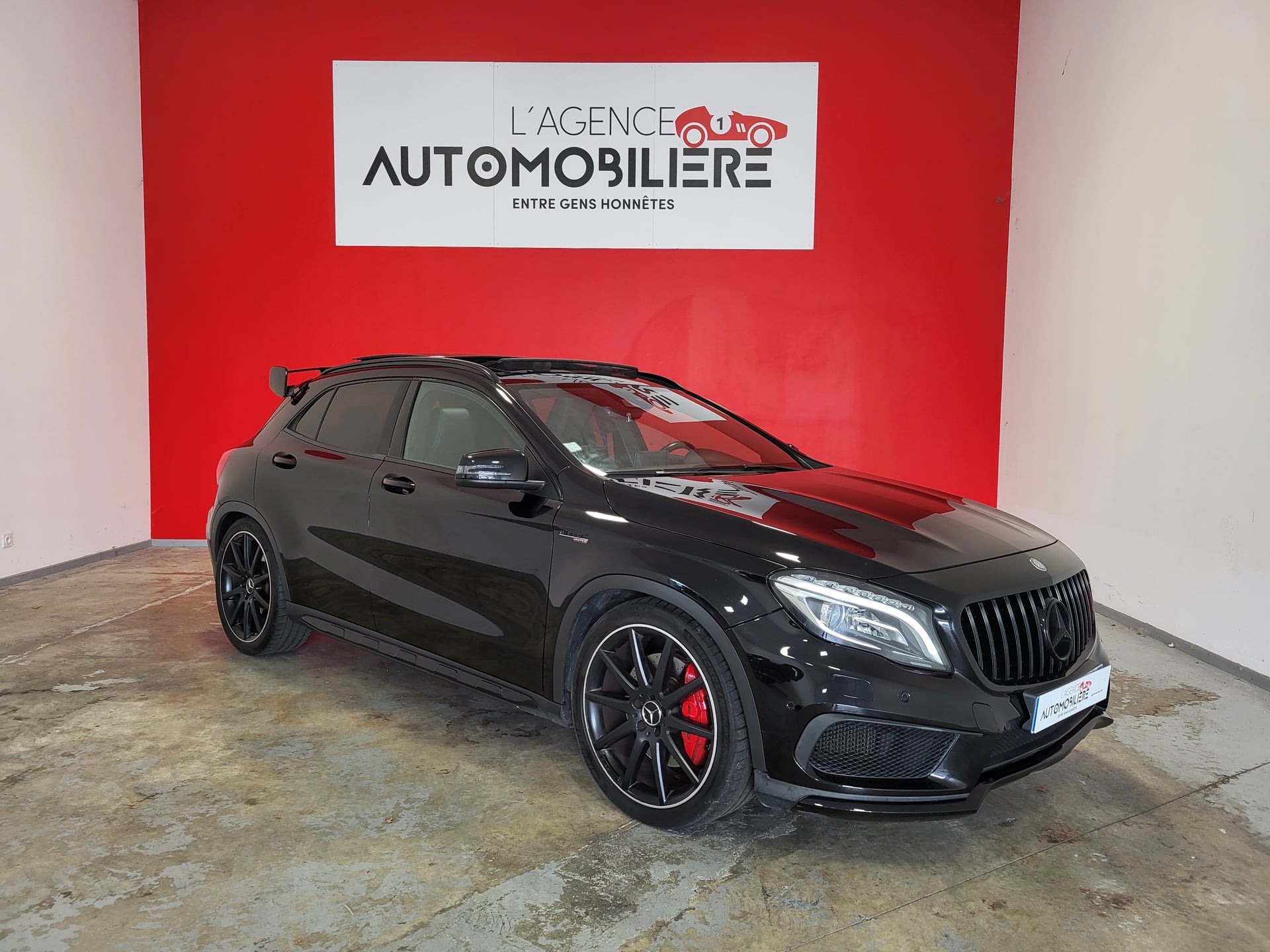 Mercedes-Benz Classe GLA GLA 45 AMG 381 4MATIC BVA + TOIT OUVRANT + CARPLAY