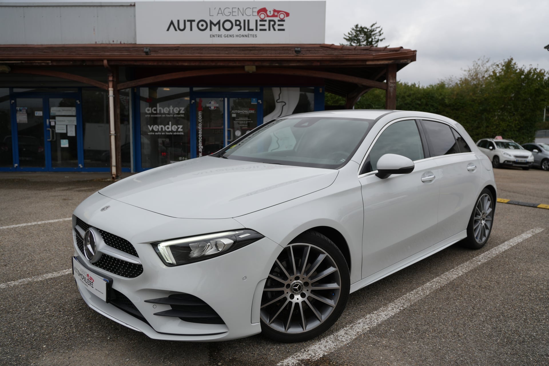 Mercedes-Benz Classe A IV 180 D AMG LINE 7G-DCT