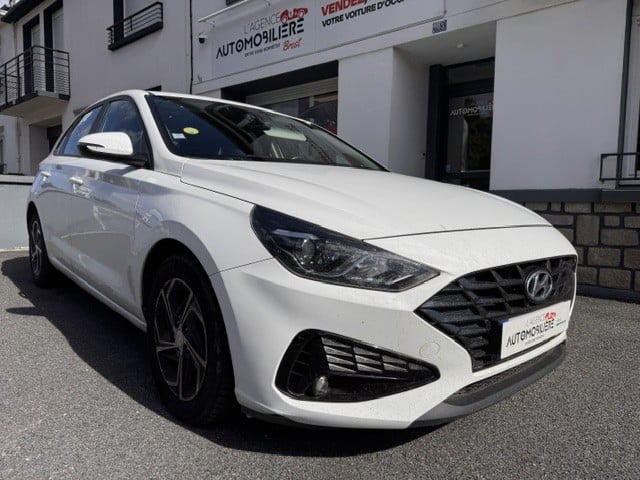 Hyundai i30 1.6 CRDI 115 DCT-7 creative — 2