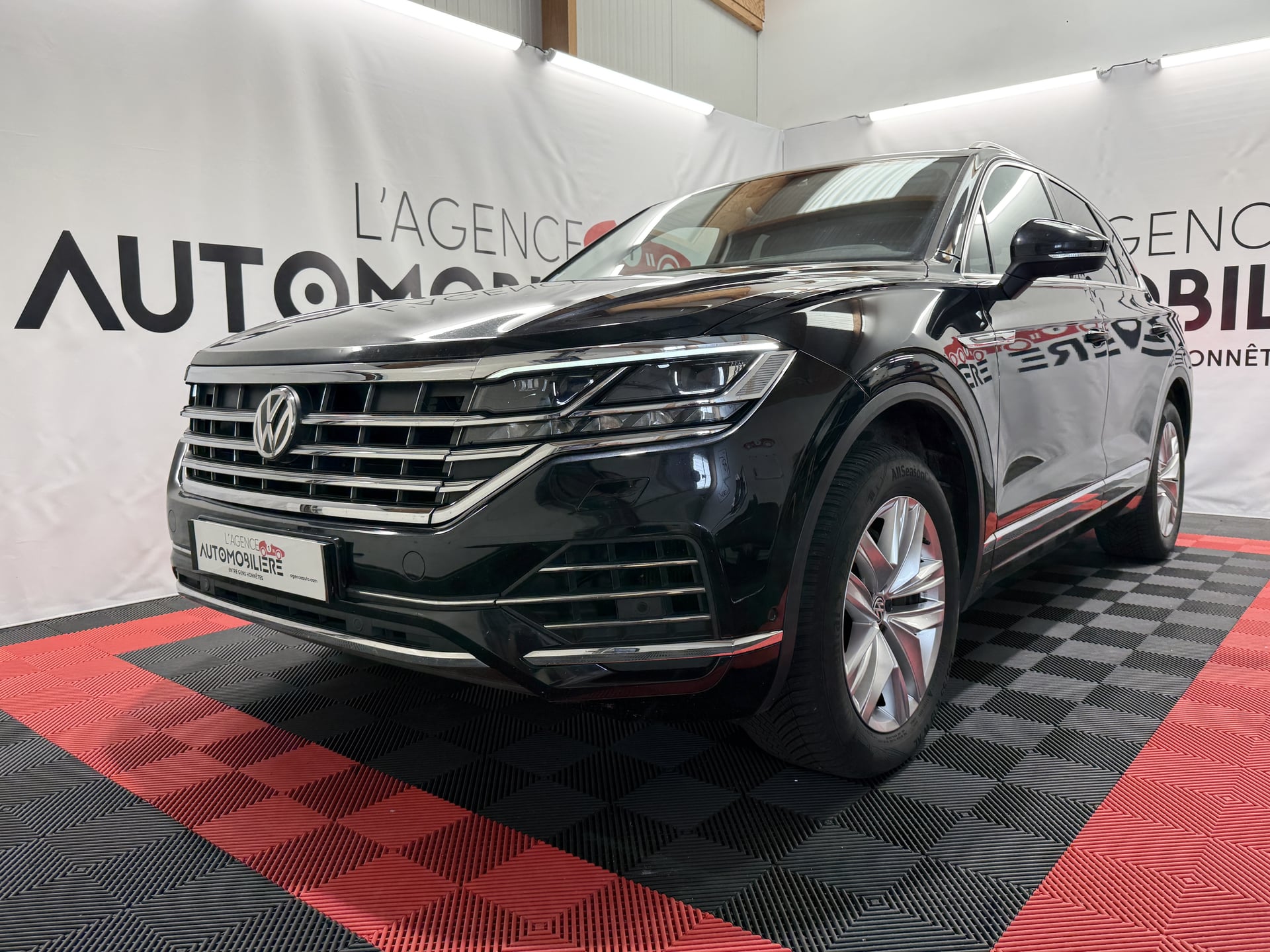 Volkswagen Touareg III 3.0 V6 TDI 231 TIPTRONIC 4WD CARAT EXCLUSIVE