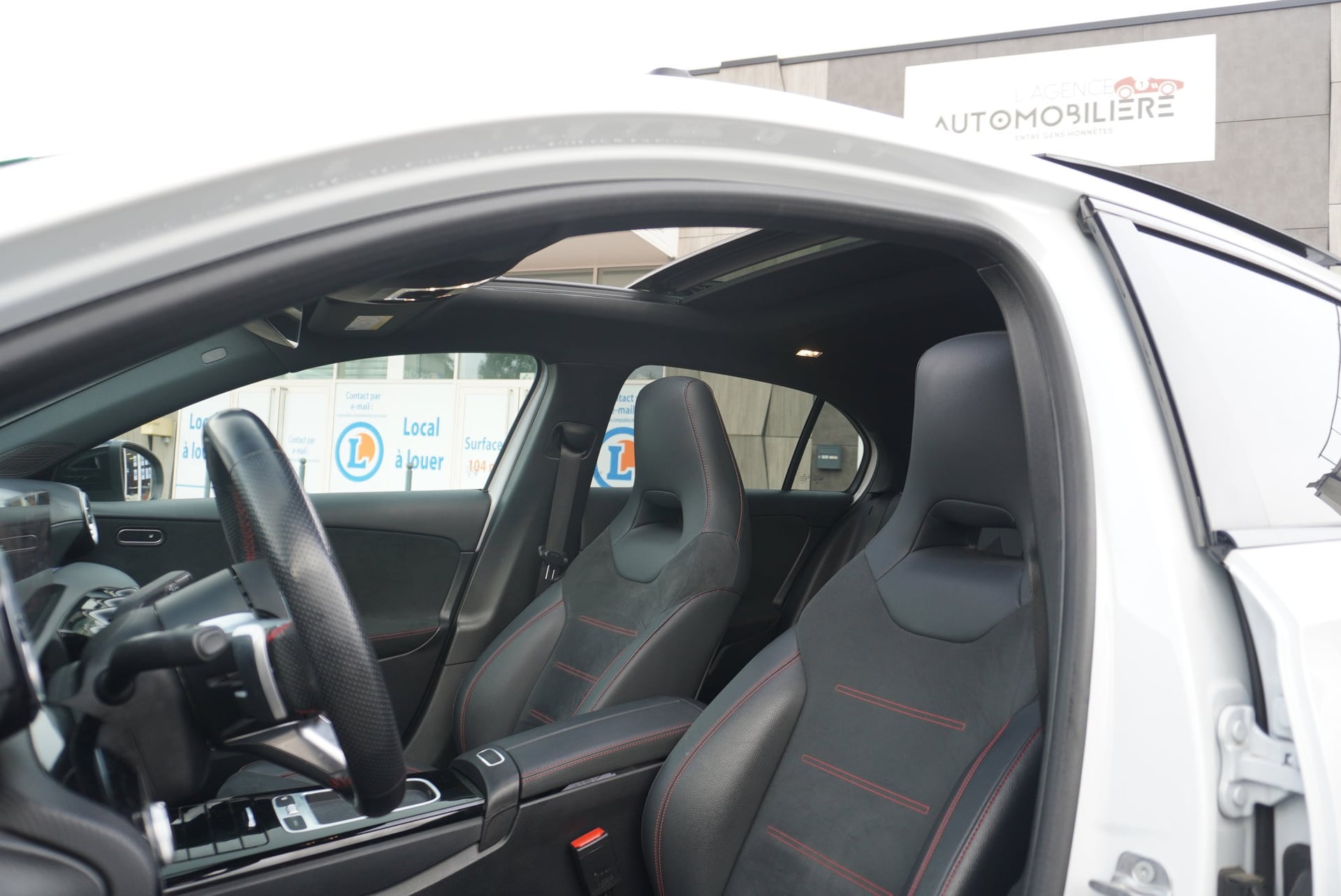 Mercedes-Benz Classe A A200 AMG line 7G DCT toit ouvrant — 28