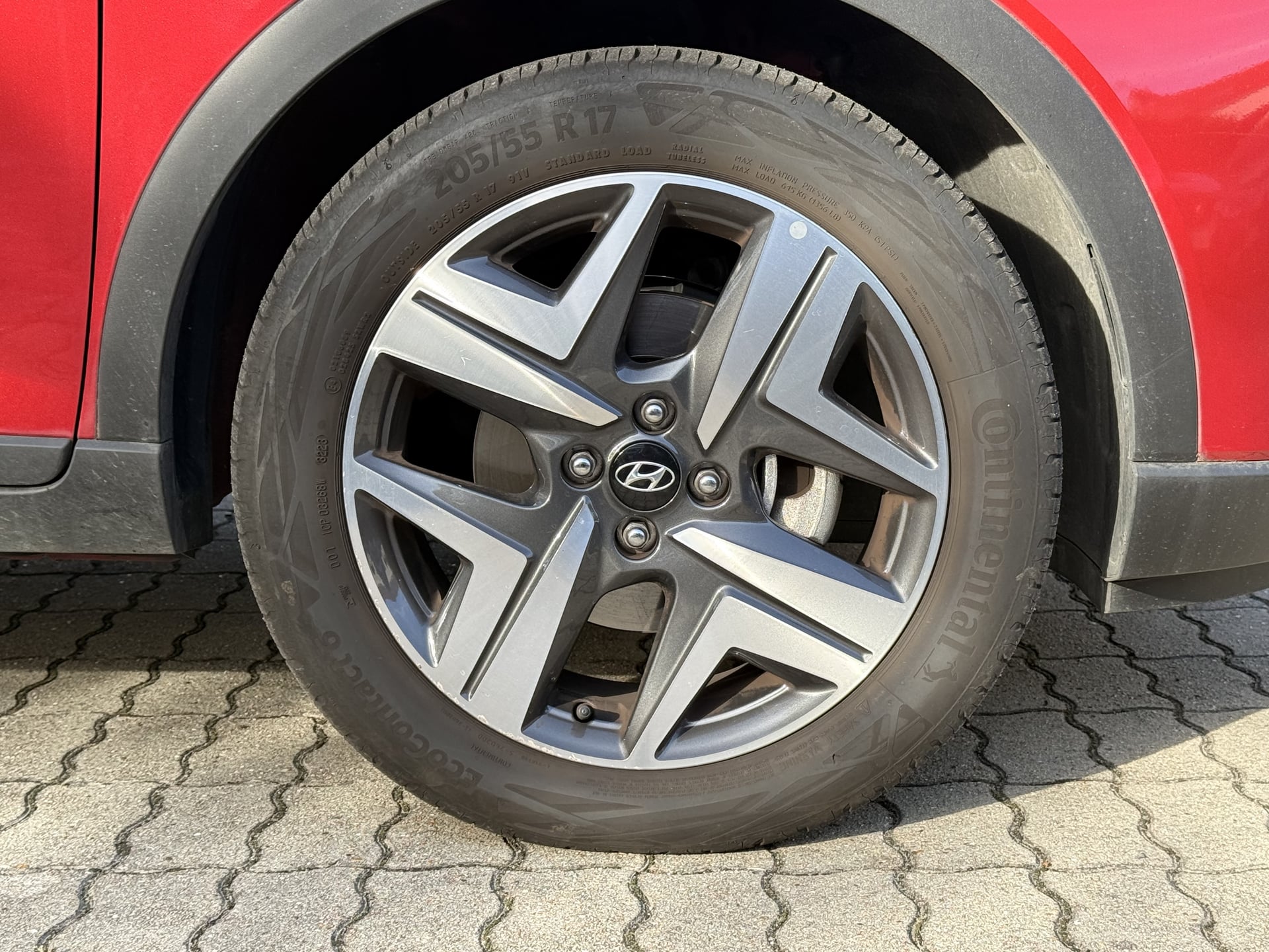 Hyundai Bayon 1.0 T-GDi 100ch Hybrid 48V Creative DCT-7 — 24
