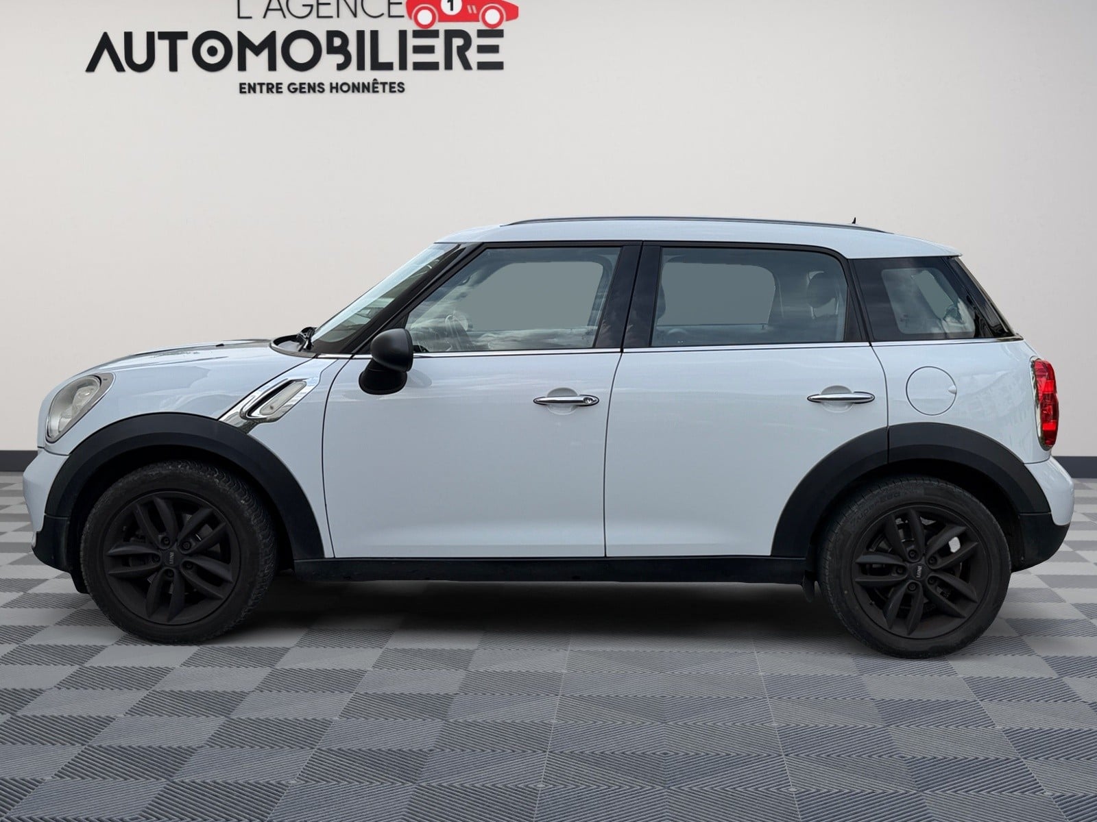Mini Countryman 5 Portes One D 95ch Chili — 2
