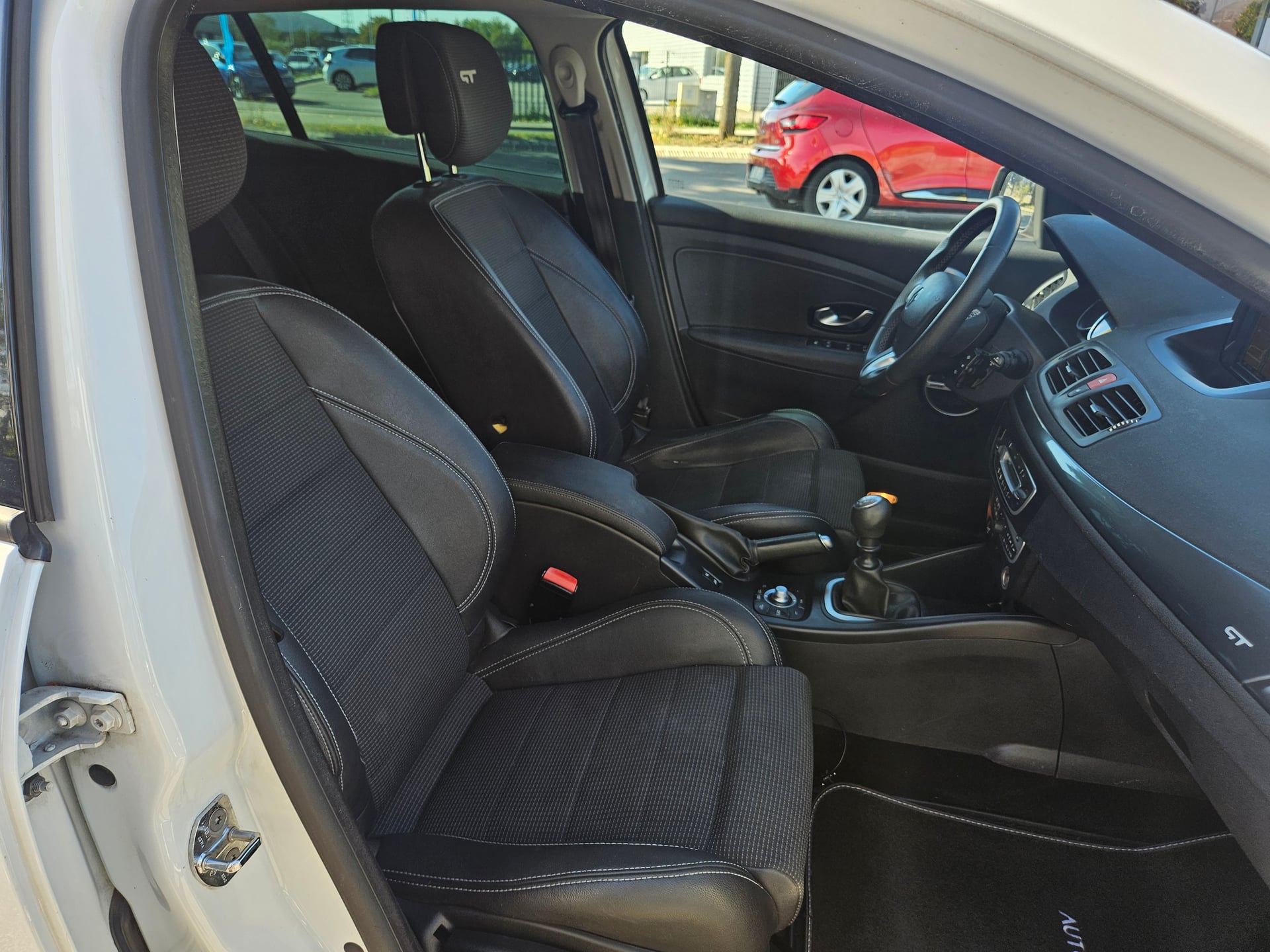 Renault Megane ESTATE 2.0 TCE 180 GT — 18