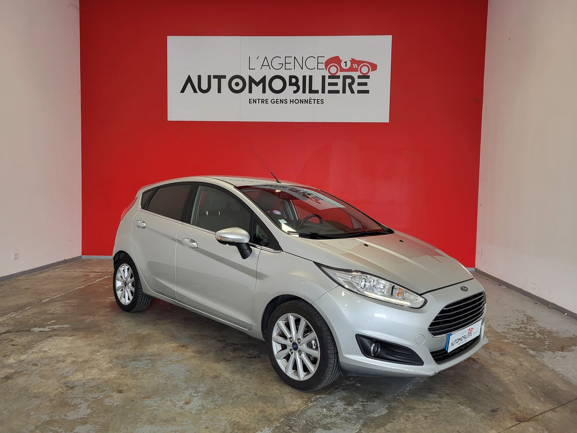 Ford Fiesta FORD FIESTA 1.0 ECOBOOST 100 TITANIUM POWERSHIRT