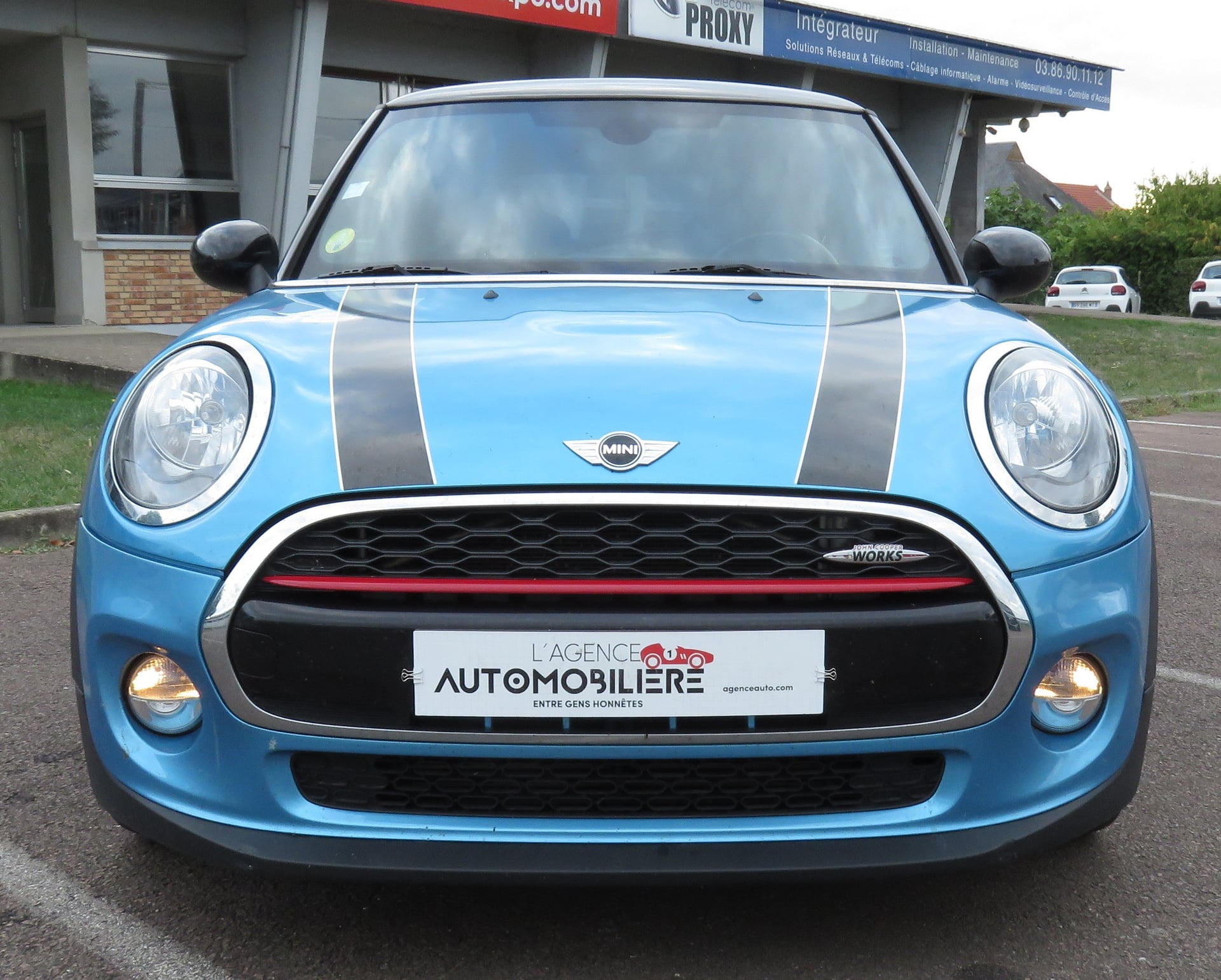 Mini Mini Cooper D 116ch Marylebone BVA - Historique d'entretien complet. — 2