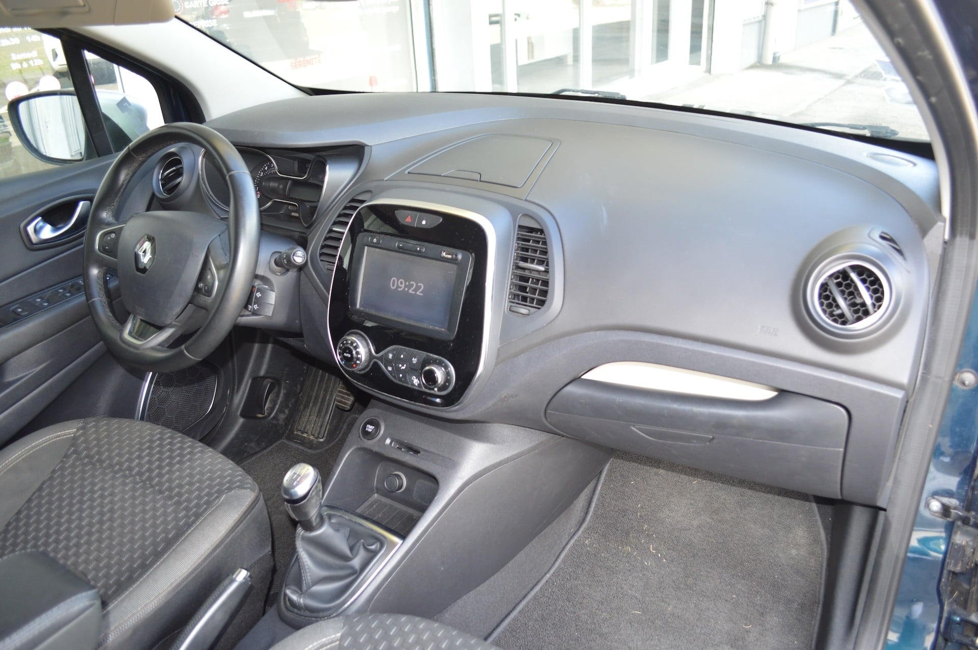 Renault Captur 0.9 TCe 90ch energy Intens — 17
