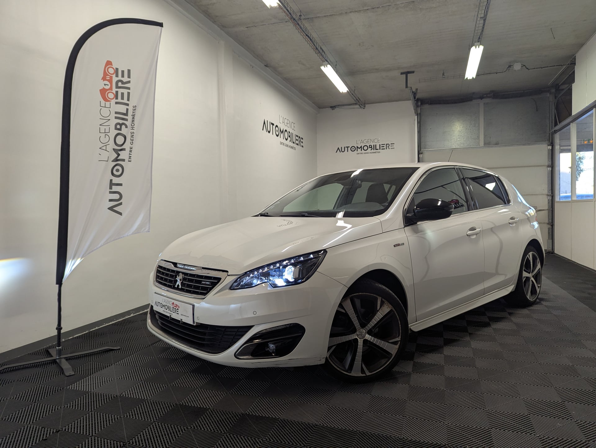 Peugeot 308 1.2 PURETECH 130 GT LINE