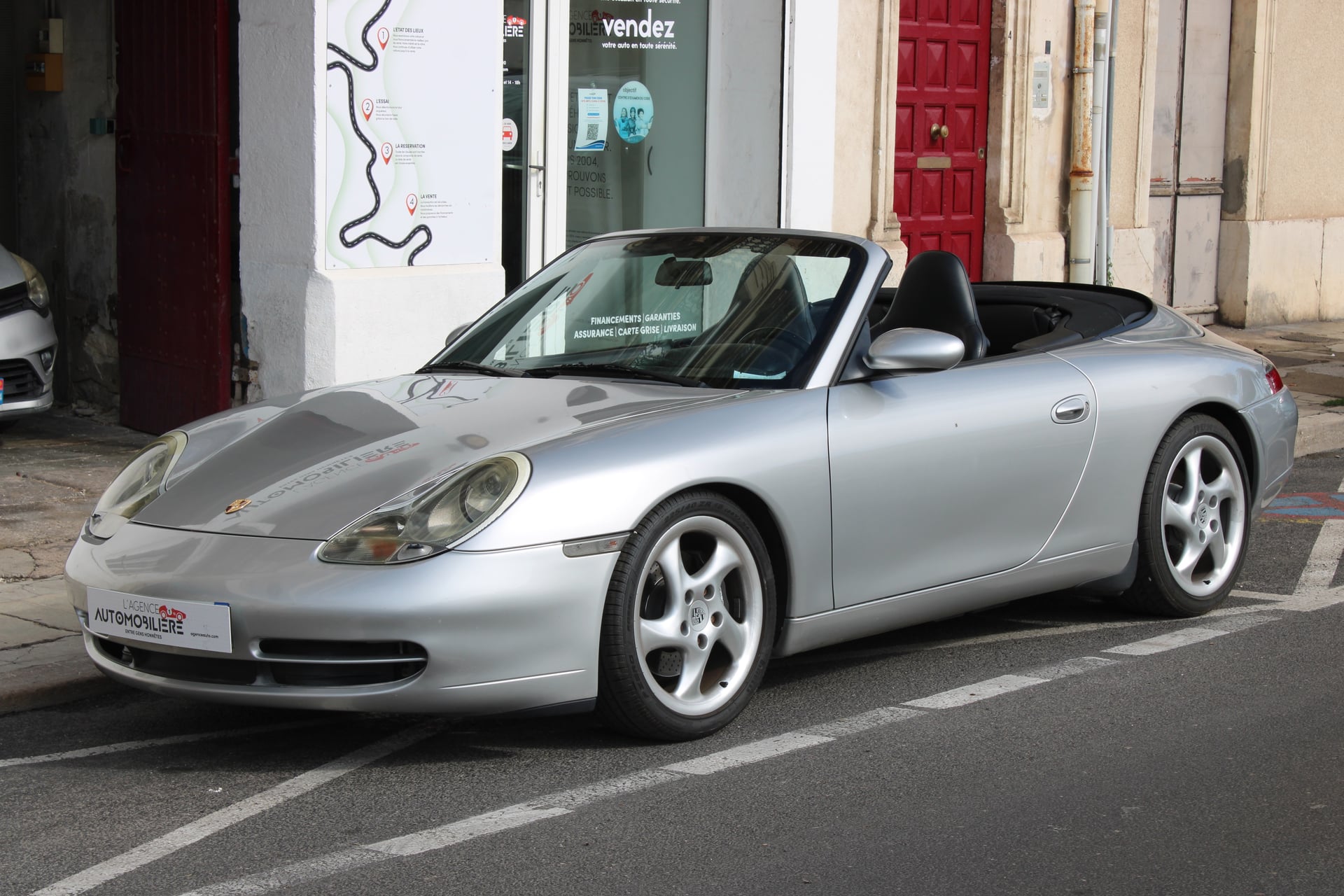 Porsche 911 ( 996 ) 3.4 CARRERA CABRIOLET ( Sièges chauffants, Radar Arr ... )