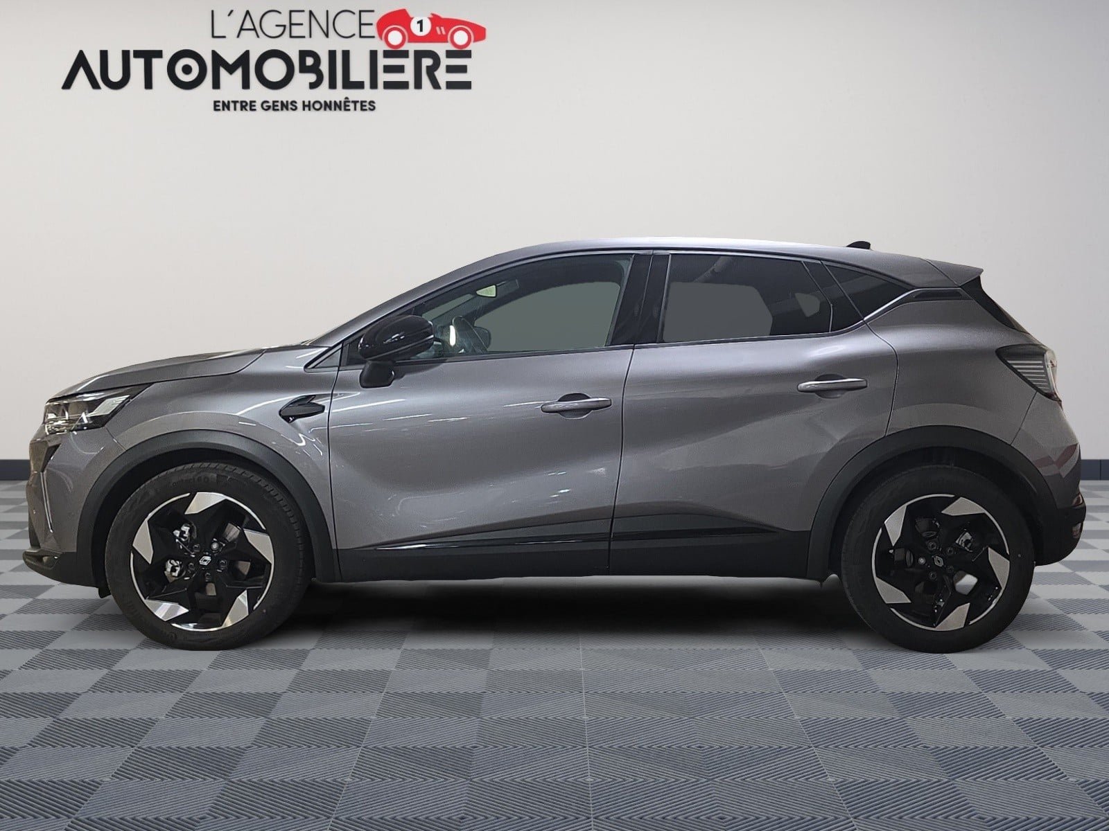 Renault Captur Nouveau Techno Mild-Hybrid 160cv EDC Garantie 2029 — 2