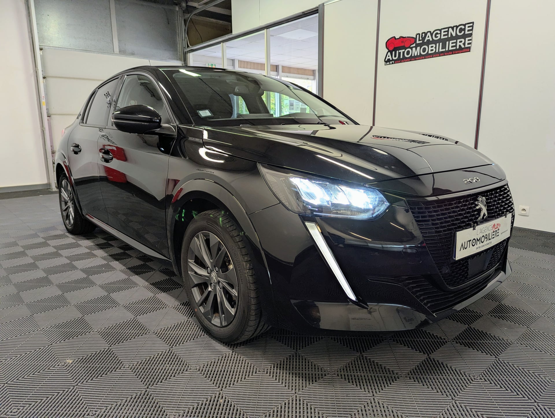 Peugeot e-208 e-208 136 cv Pack Allure — 2