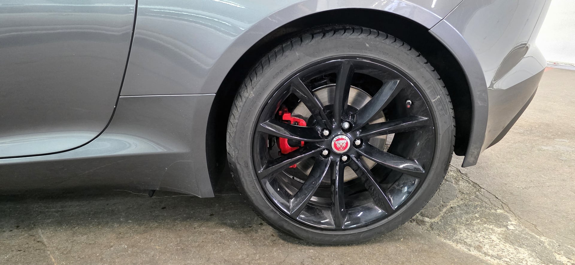 Jaguar F-Type Cabriolet 2.0T 300 R-Dynamic BVA8 — 34