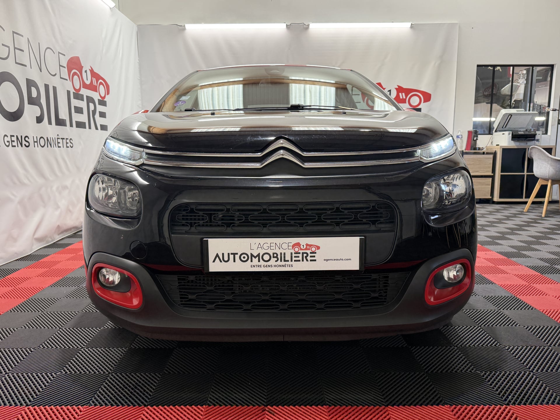 Citroen C3 1.2 PURETECH 110 S&S BVM6 SHINE — 2