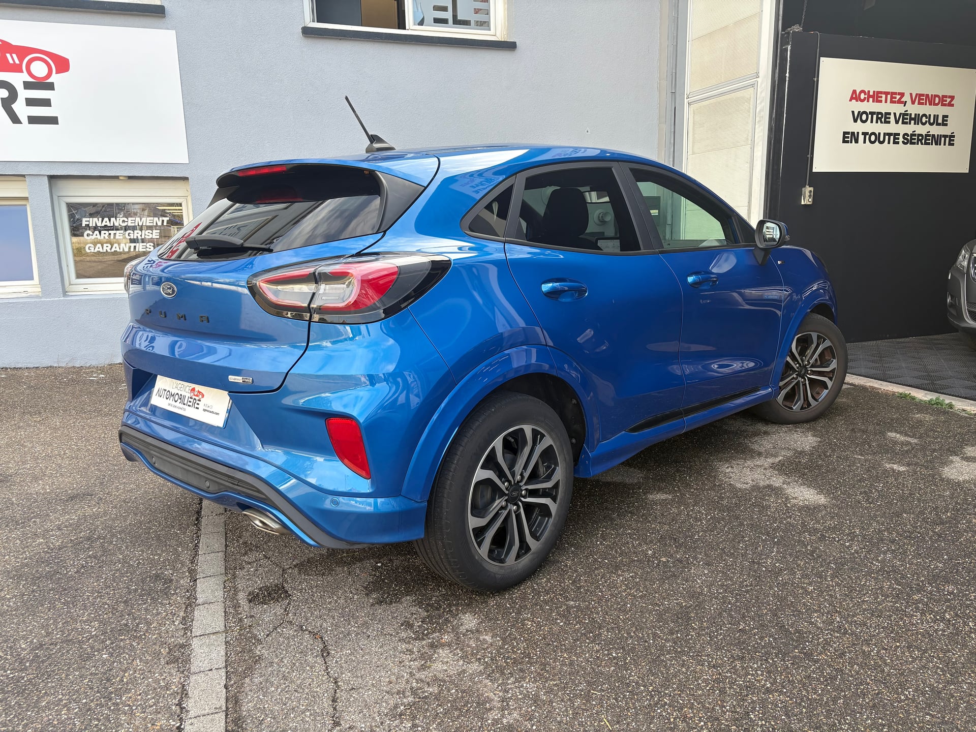 Ford Puma 1.0i MHEV 125 ST LINE — 2