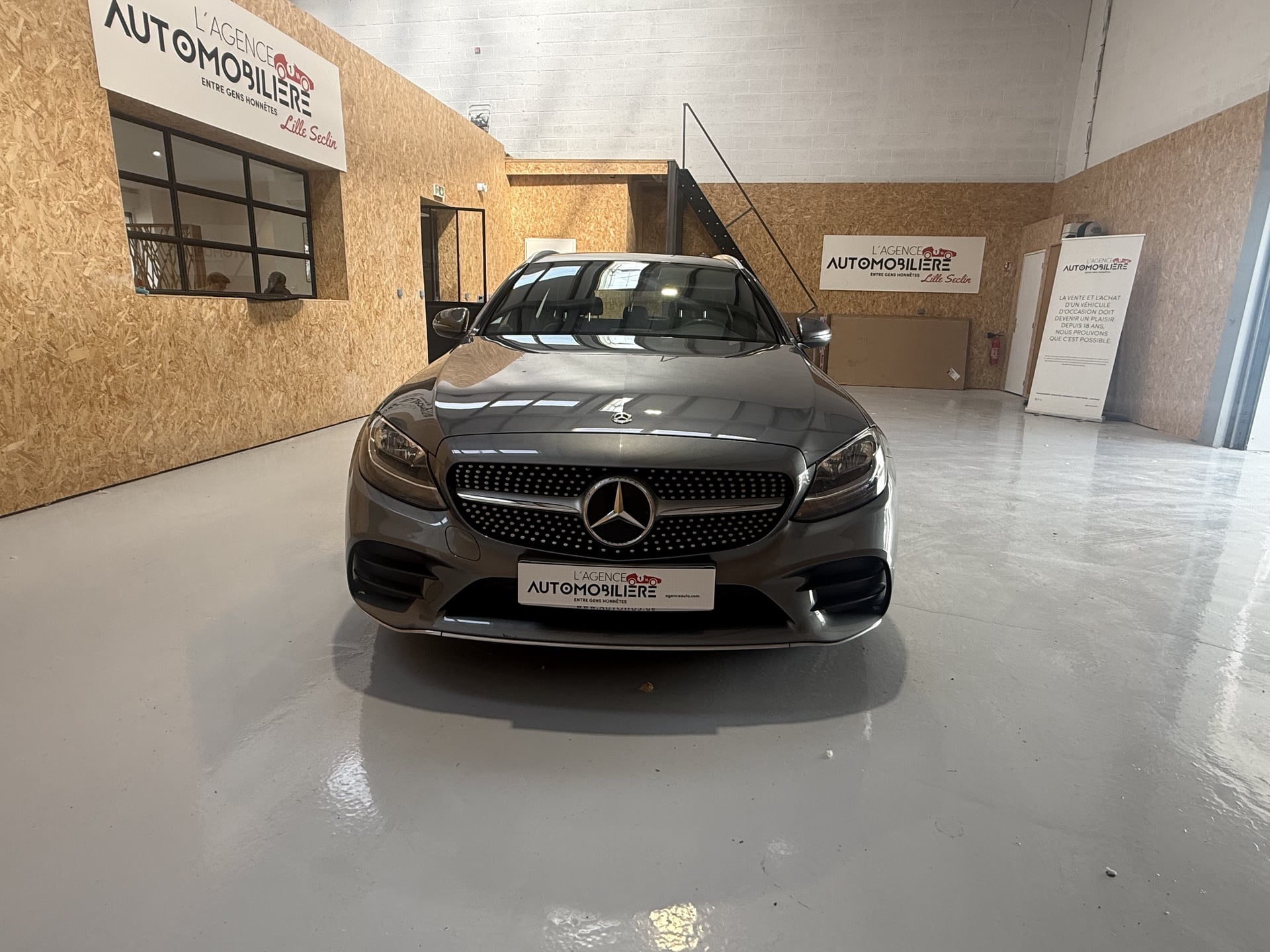 Mercedes-Benz Classe C Classe C Break 300 e 211+122ch AMG Line 9G-Tronic — 2