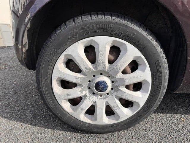 Ford Ka 1.2 70 TITANIUM — 23
