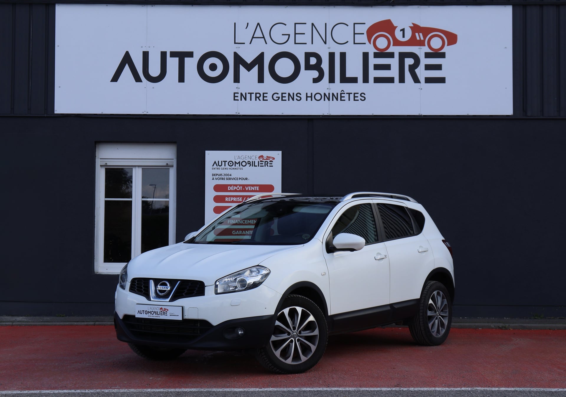 Nissan Qashqai Ph.2 1.6 dCi 130 Tekna 2WD BVM6 (Caméra 360°, Sièges chauffants etc...)
