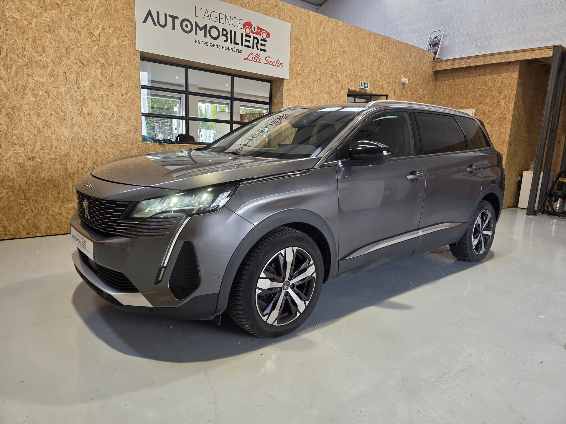 Peugeot 5008 1.5 BlueHDI 130CH ALLURE BVM6 7PLACES