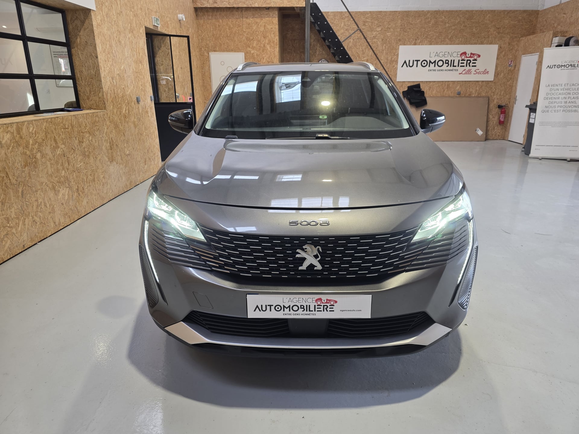 Peugeot 5008 1.5 BlueHDI 130CH ALLURE BVM6 7PLACES — 2