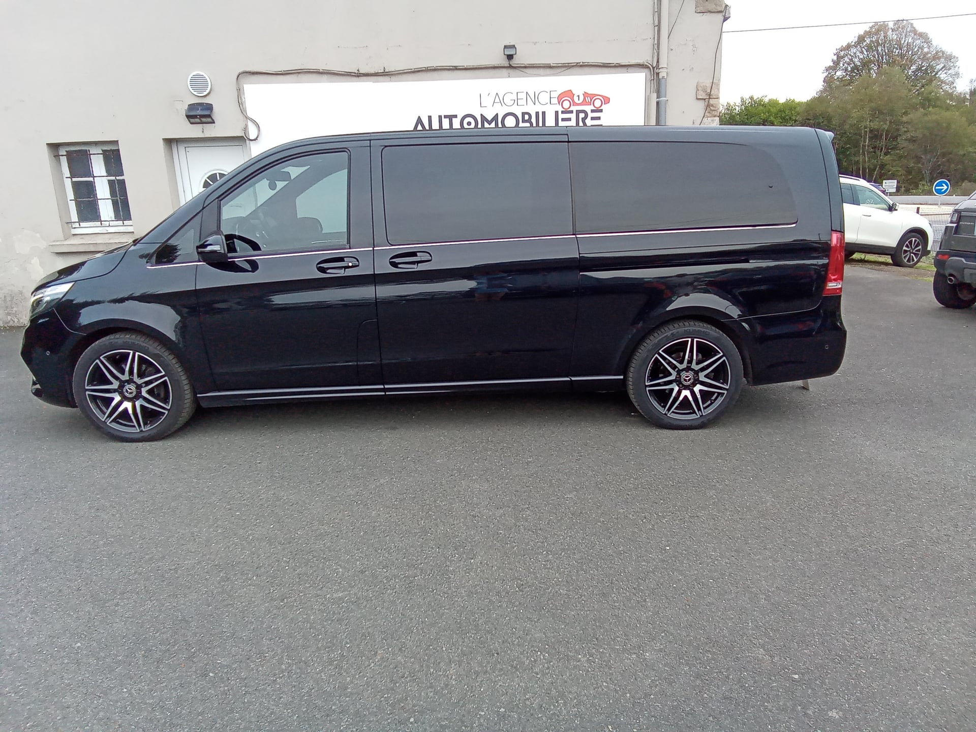 Mercedes-Benz Classe V 220 d 163 Extra-Long Avantgarde 9G-Tronic 4 Matic — 2