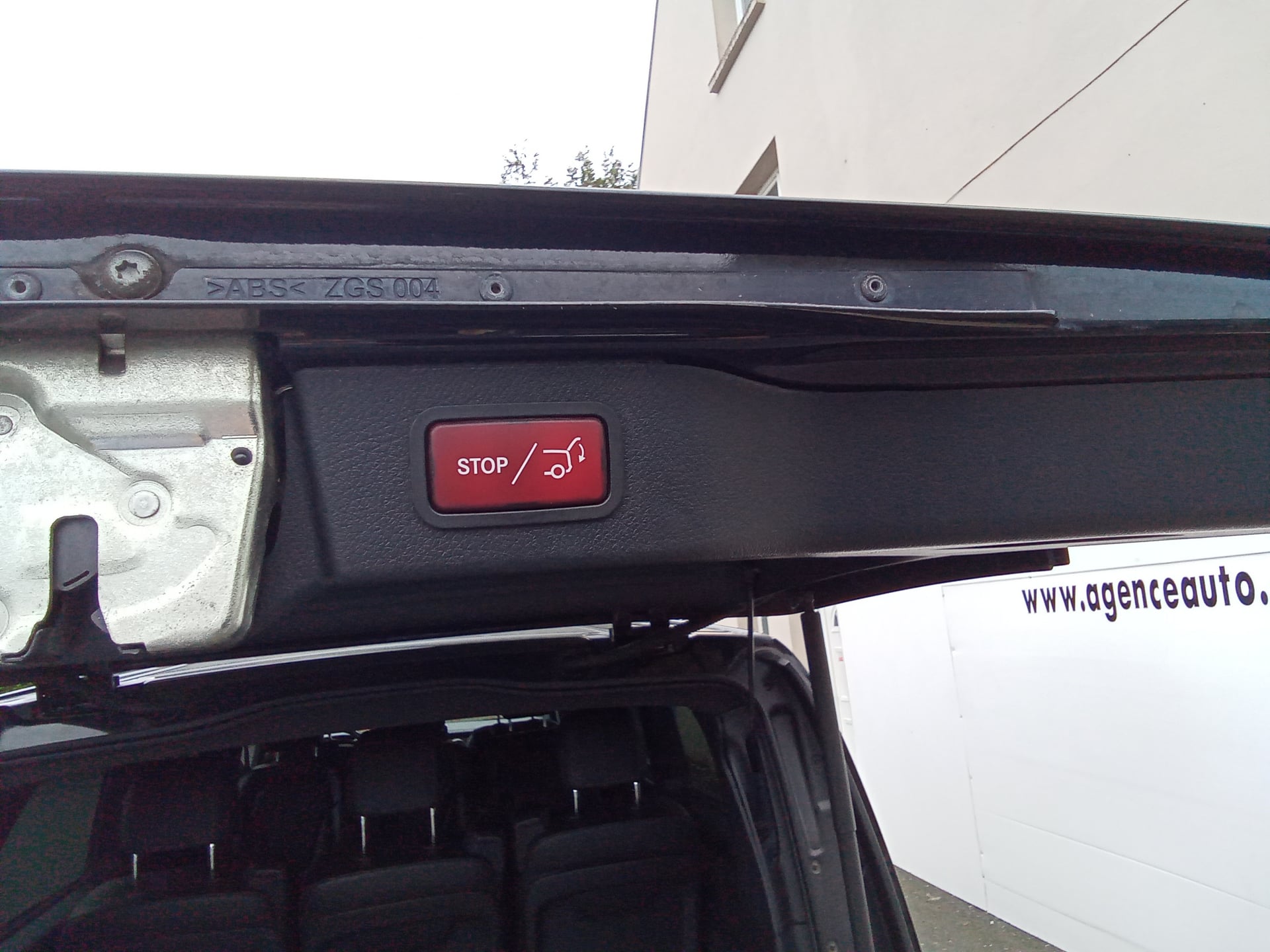 Mercedes-Benz Classe V 220 d 163 Extra-Long Avantgarde 9G-Tronic 4 Matic — 30