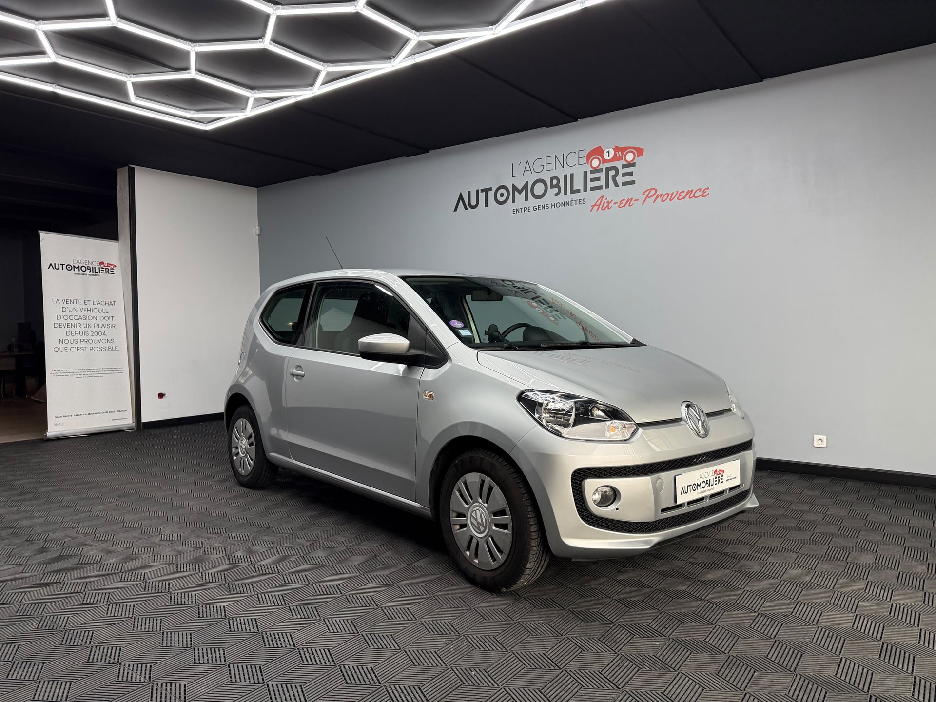 Volkswagen UP 1.0 60 Ch MOVE UP - DISTRIBUTION OK - GARANTIE 6 MOIS