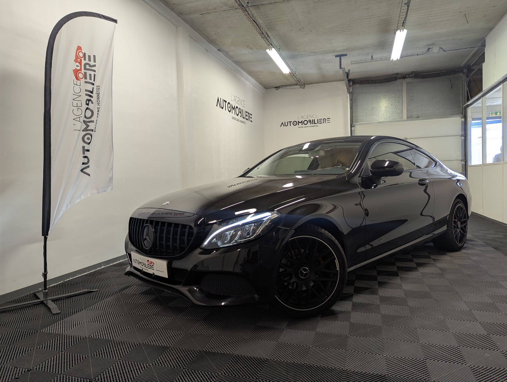 Mercedes-Benz Classe C IV COUPE 180 EXECUTIVE 7G-TRONIC
