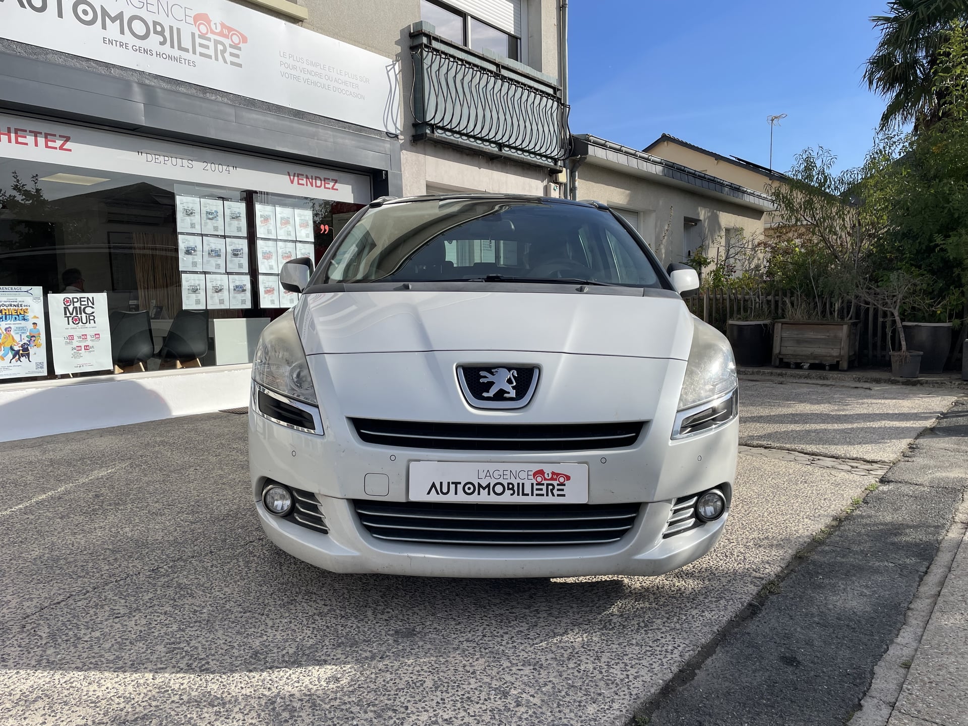 Peugeot 5008 1.6 HDi 115 cv - Allure - 7 places — 2
