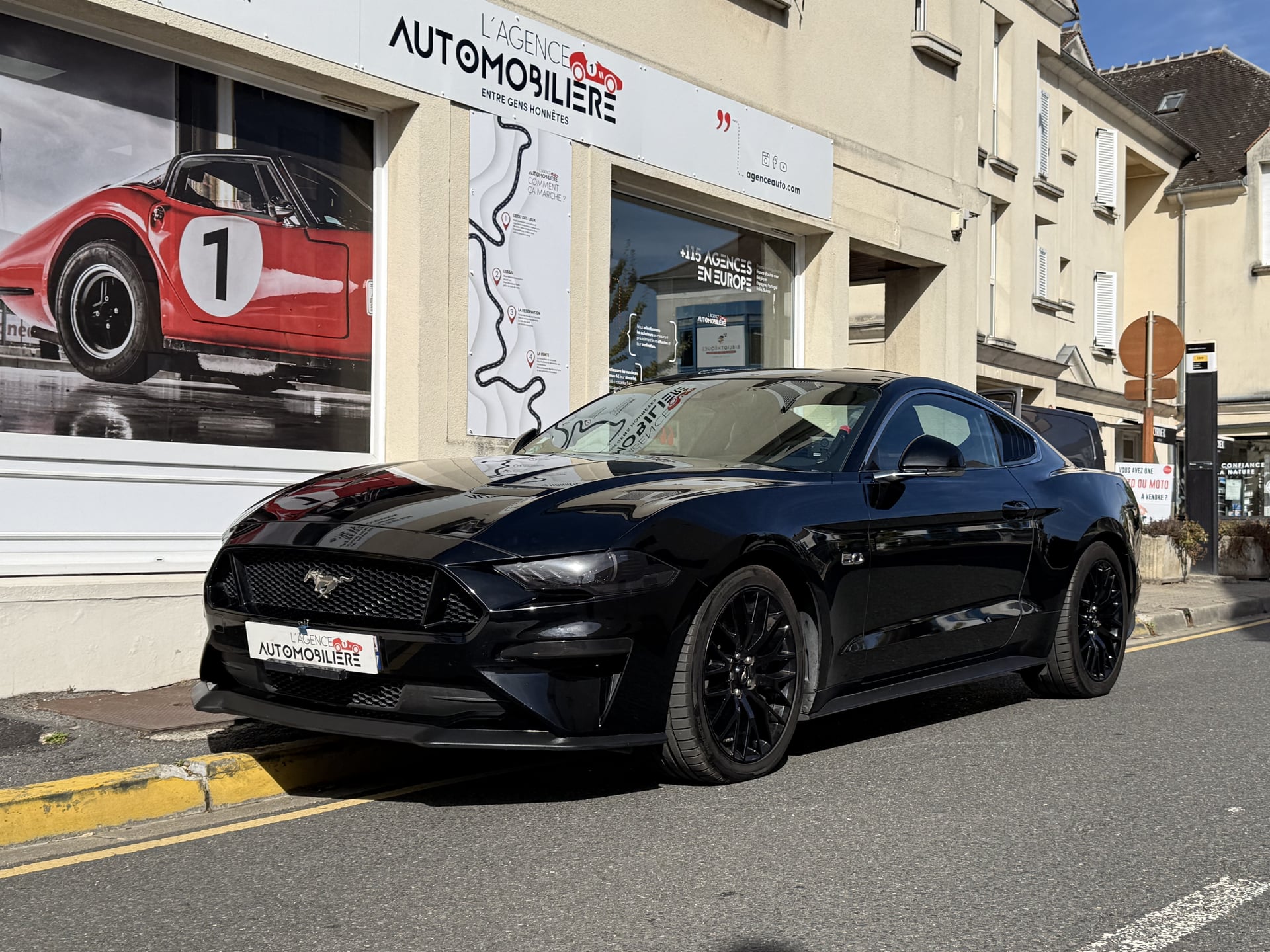 Ford Mustang Fastback Ford Mustang 5.0 V8 450ch Full Black Immat FR Magnetic ride+B&O+CarPlay+Suivi Complet Ford!
