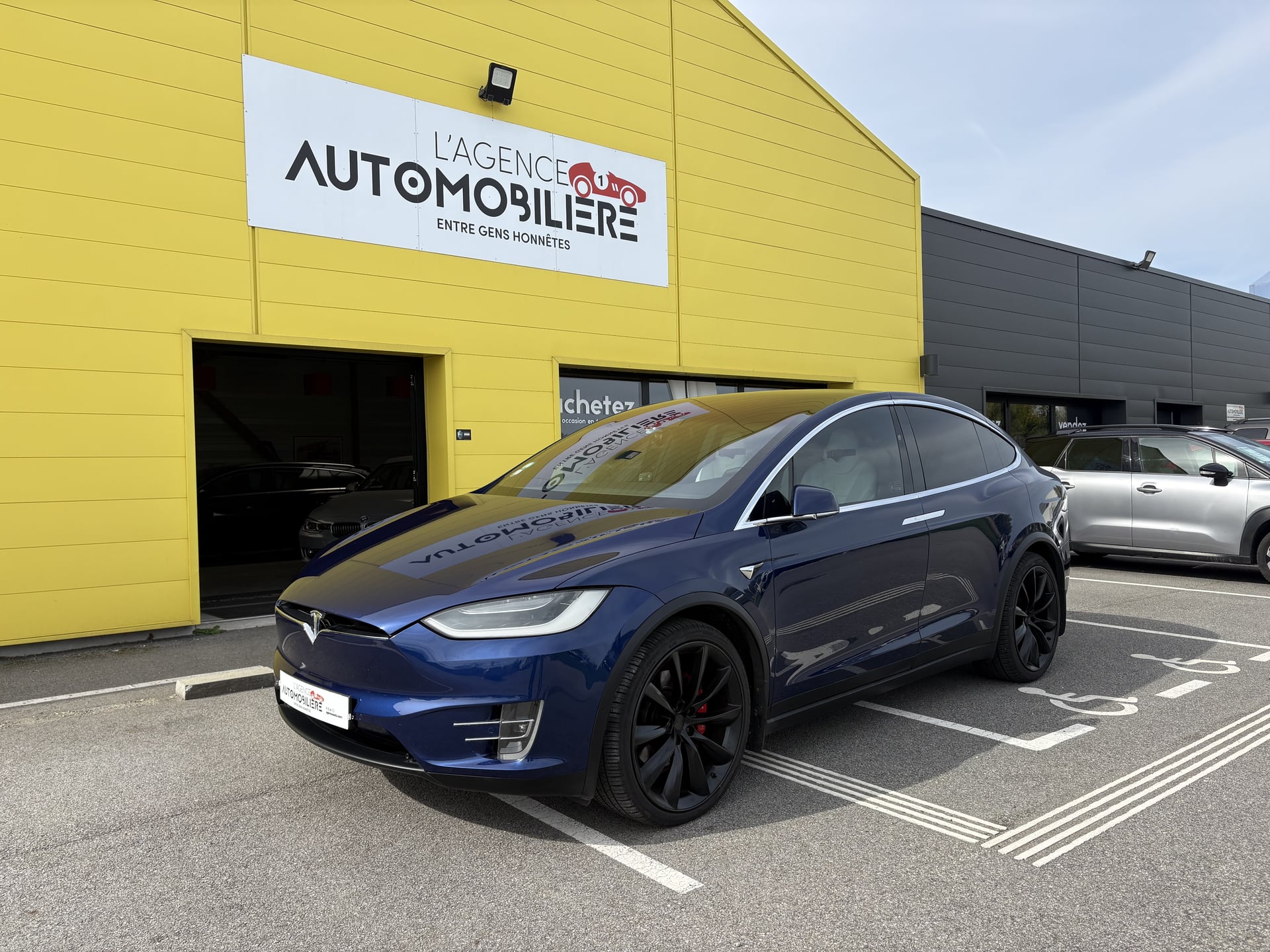 Tesla Model X P90D LUDICROUS