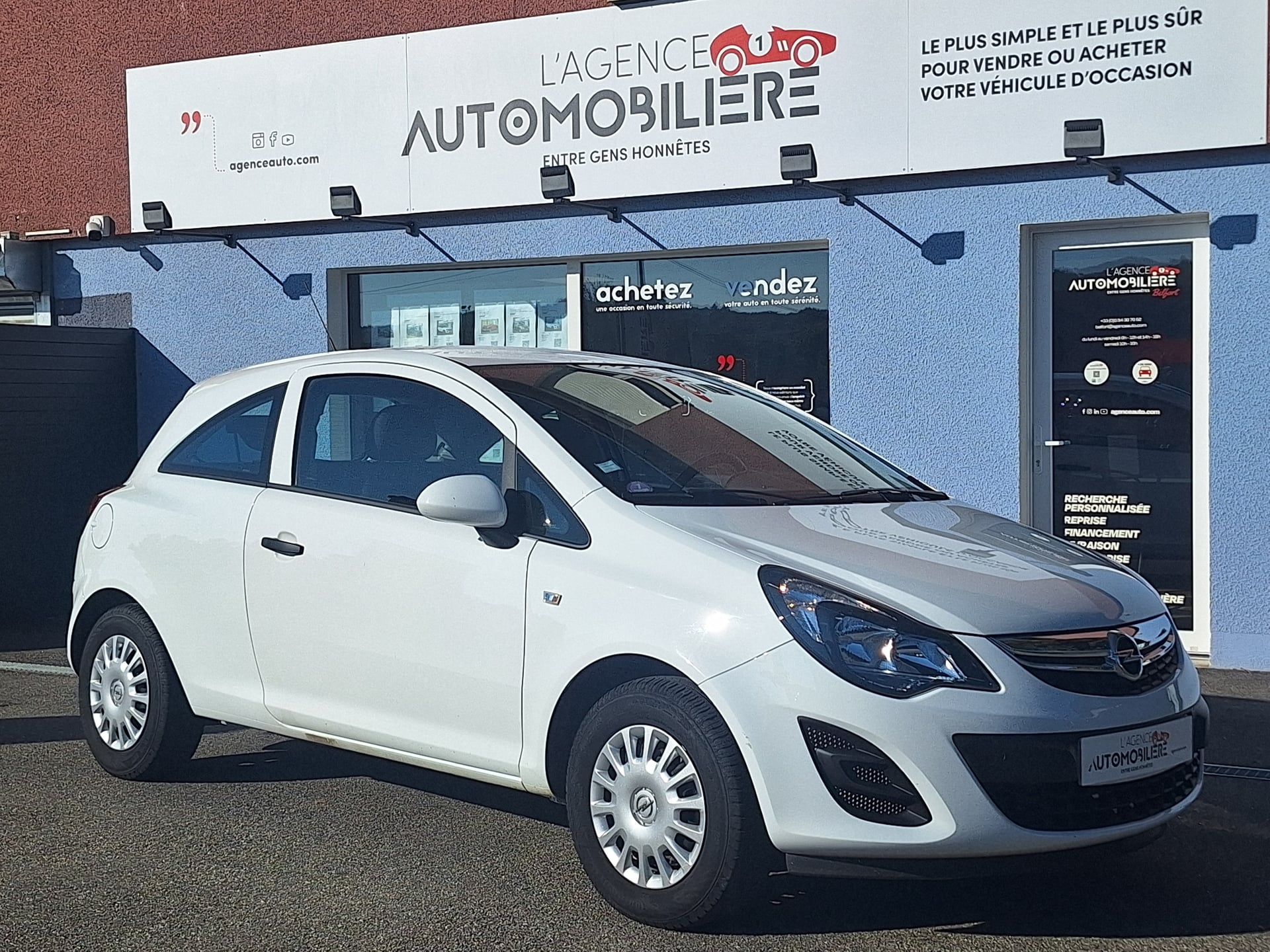 Opel Corsa 1.0 65 ch Graphite 3 portes 1ère main