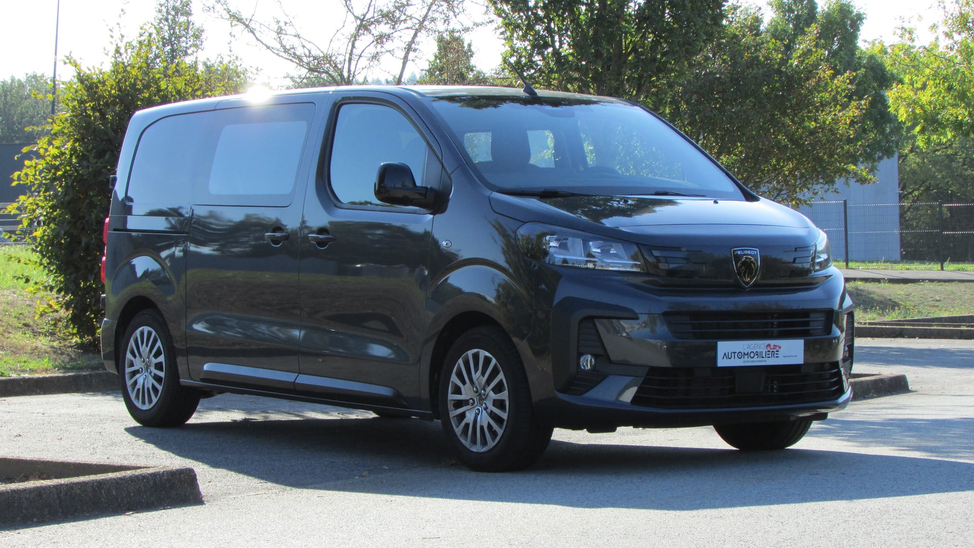 Peugeot Expert FG M 2,0L BLUEHDI 180CH EAT8 CABINE APPROFONDIE