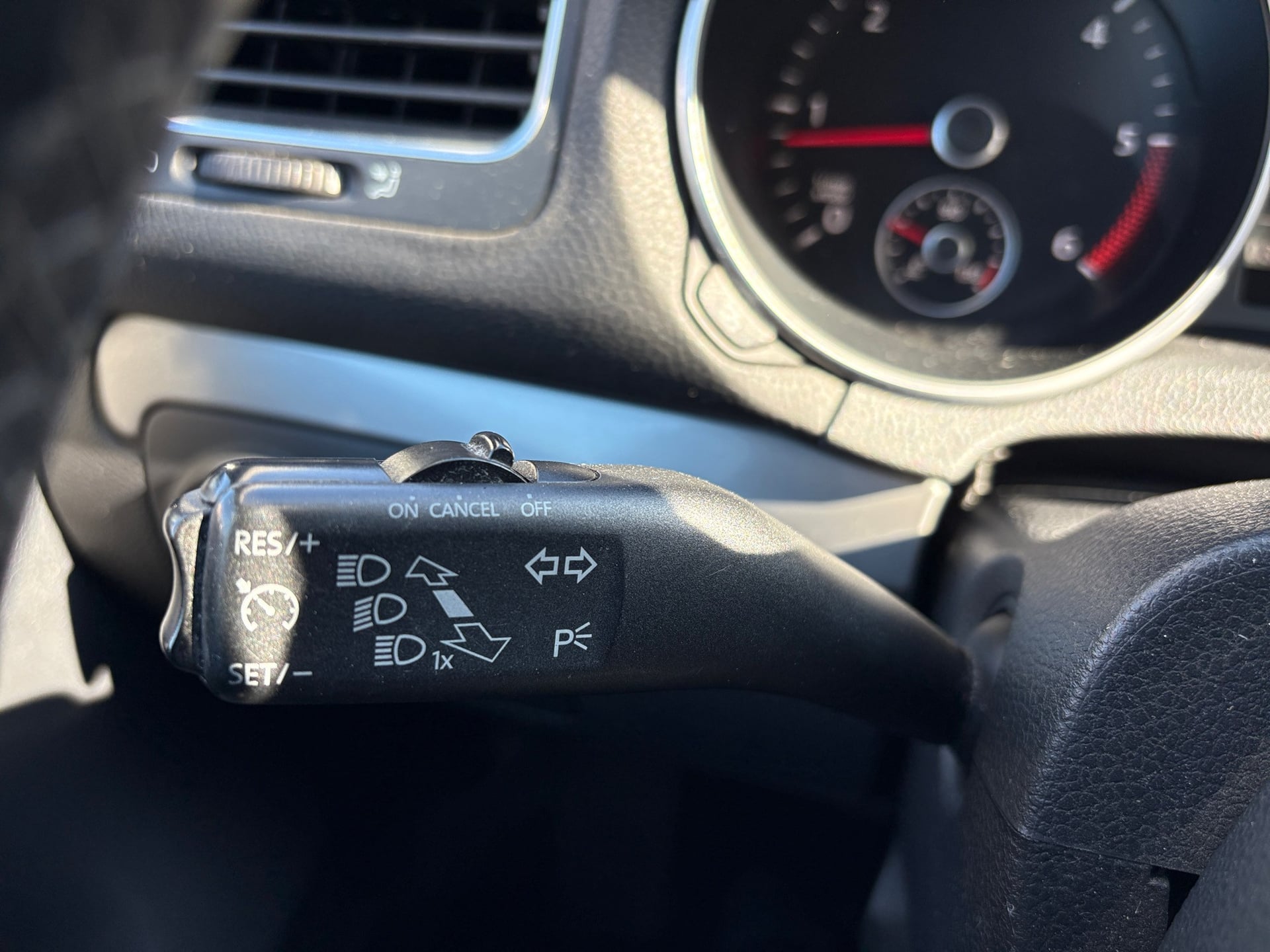 Volkswagen Golf VI 1.6 TDI 105 FAP 99GR TRENDLINE BUSINESS 5P GPS — 21