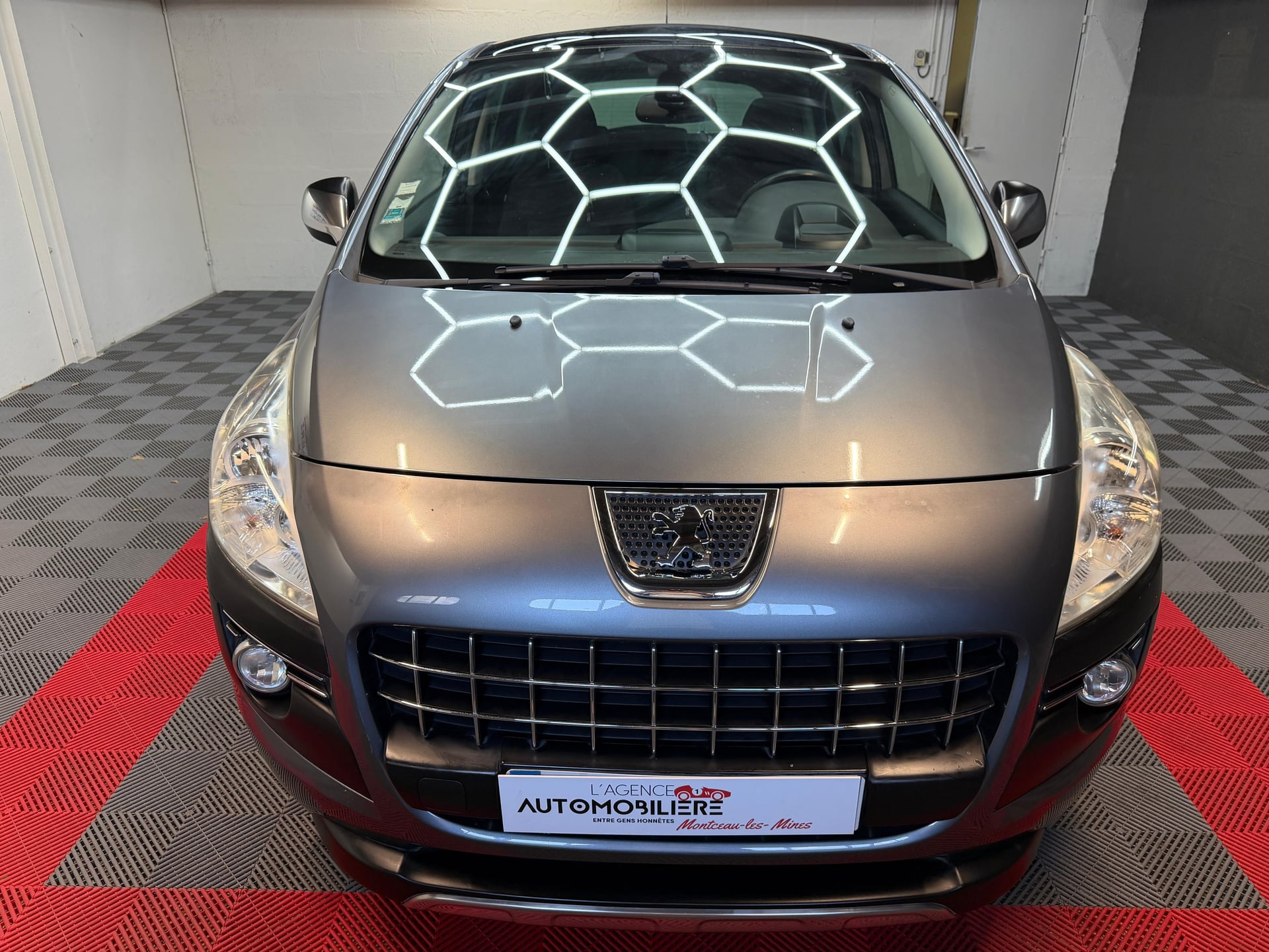 Peugeot 3008 1.6 HDI 112 CV Allure - Toit Panoramique - Garantie 12 mois — 2