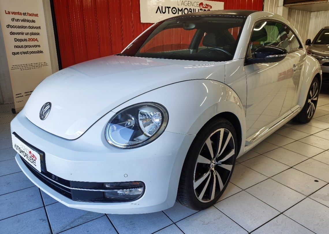 Volkswagen New beetle VOLKSWAGEN NEW BEETLE 2.0L TSI 200CV BOITE DSG