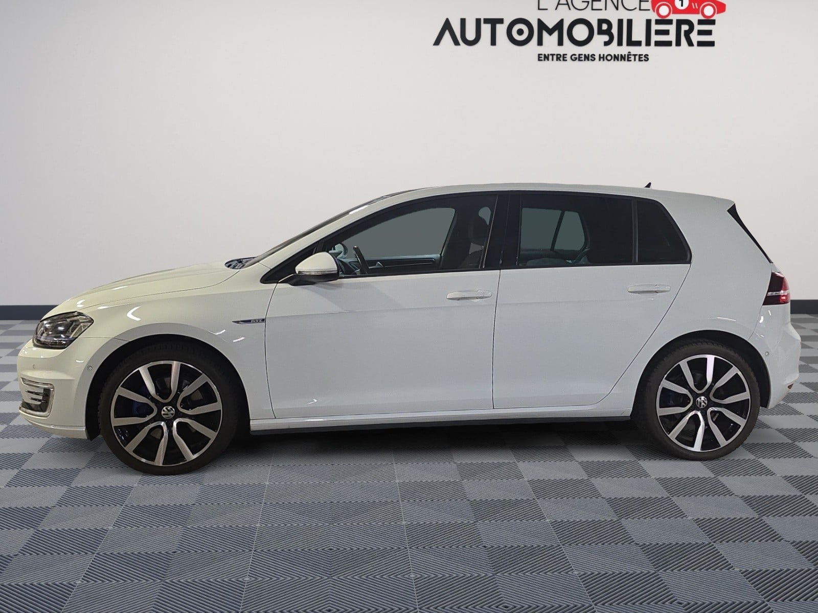 Volkswagen Golf VII 1.4 TSI GTE 204ch DSG6 — 2