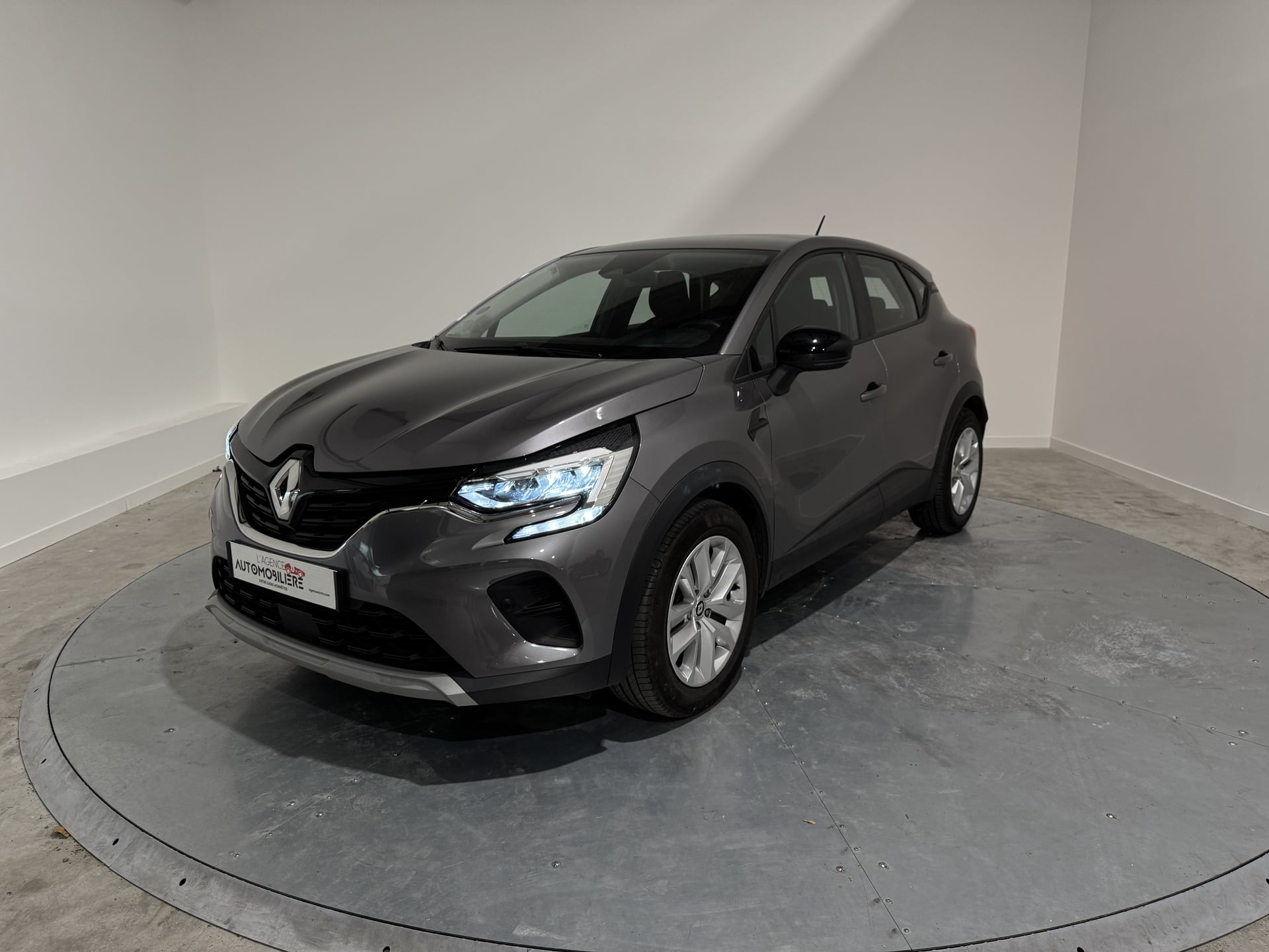 Renault Captur 1.6 E-Tech hybride 145 Business — 2
