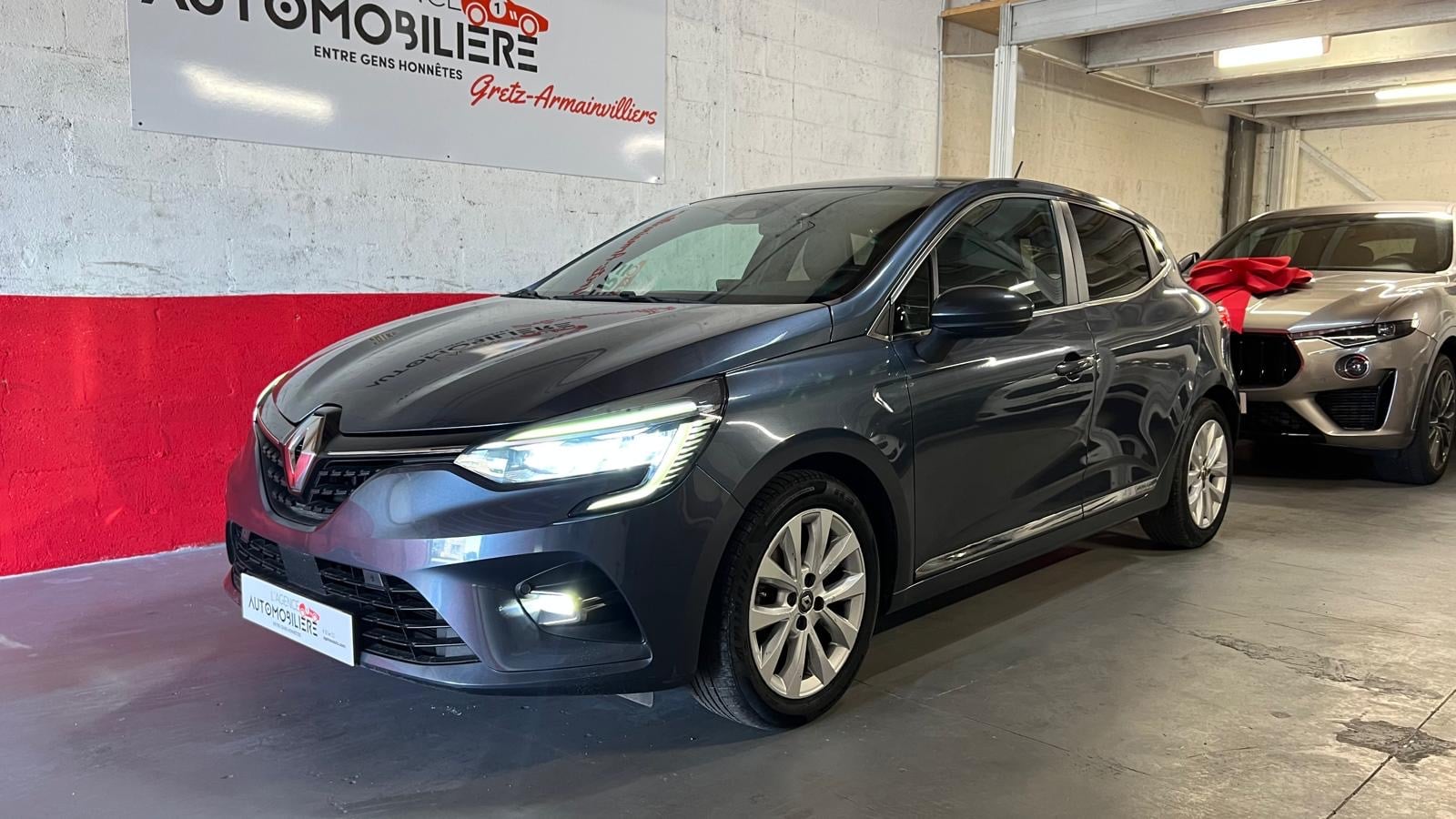 Renault Clio 1.0 TCe 100ch Intens caméra recul + carplay + grand écran