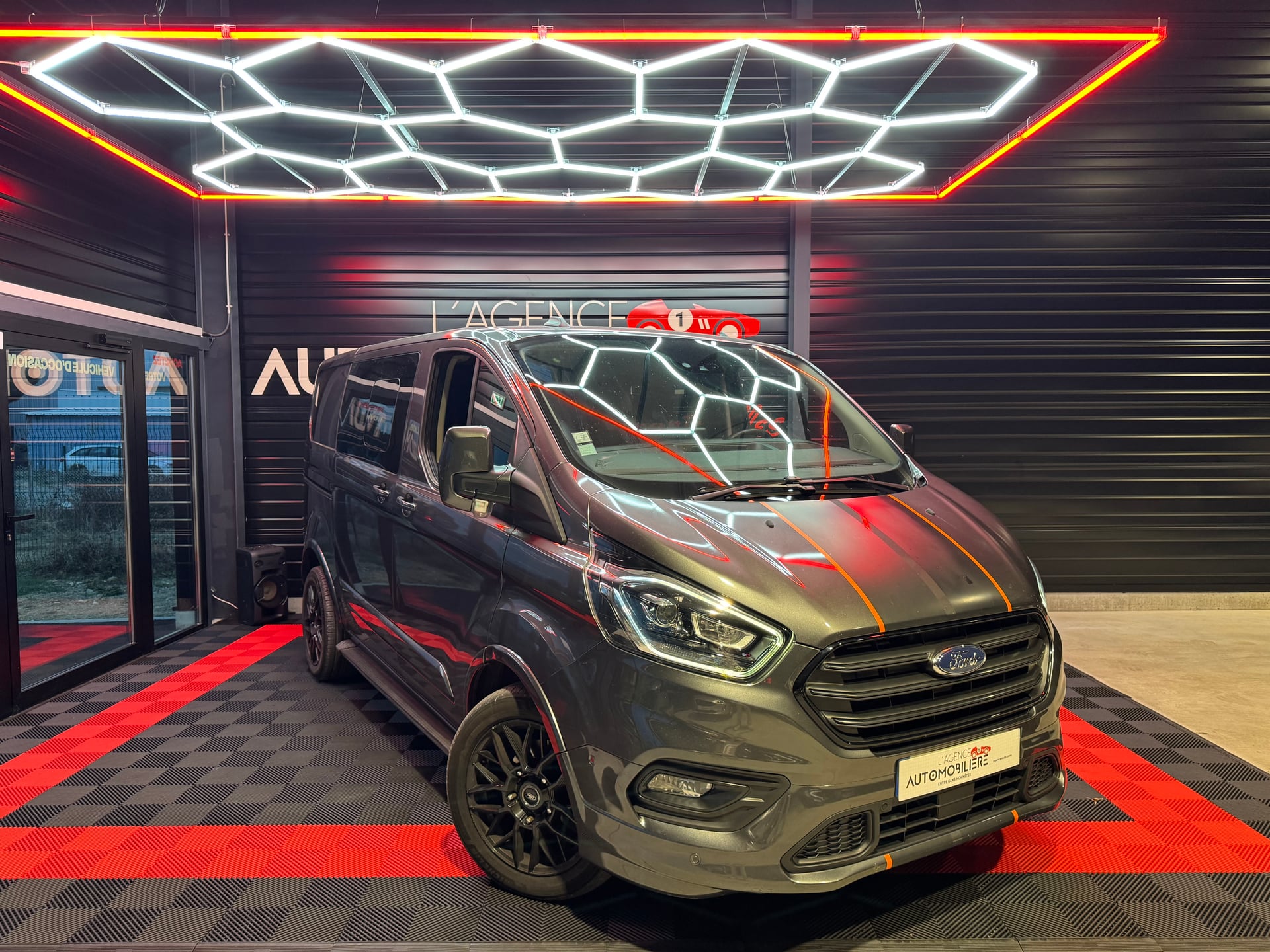 Ford Transit 2.0 Custom Sport 185ch full option + Attelage Garantie 12mois