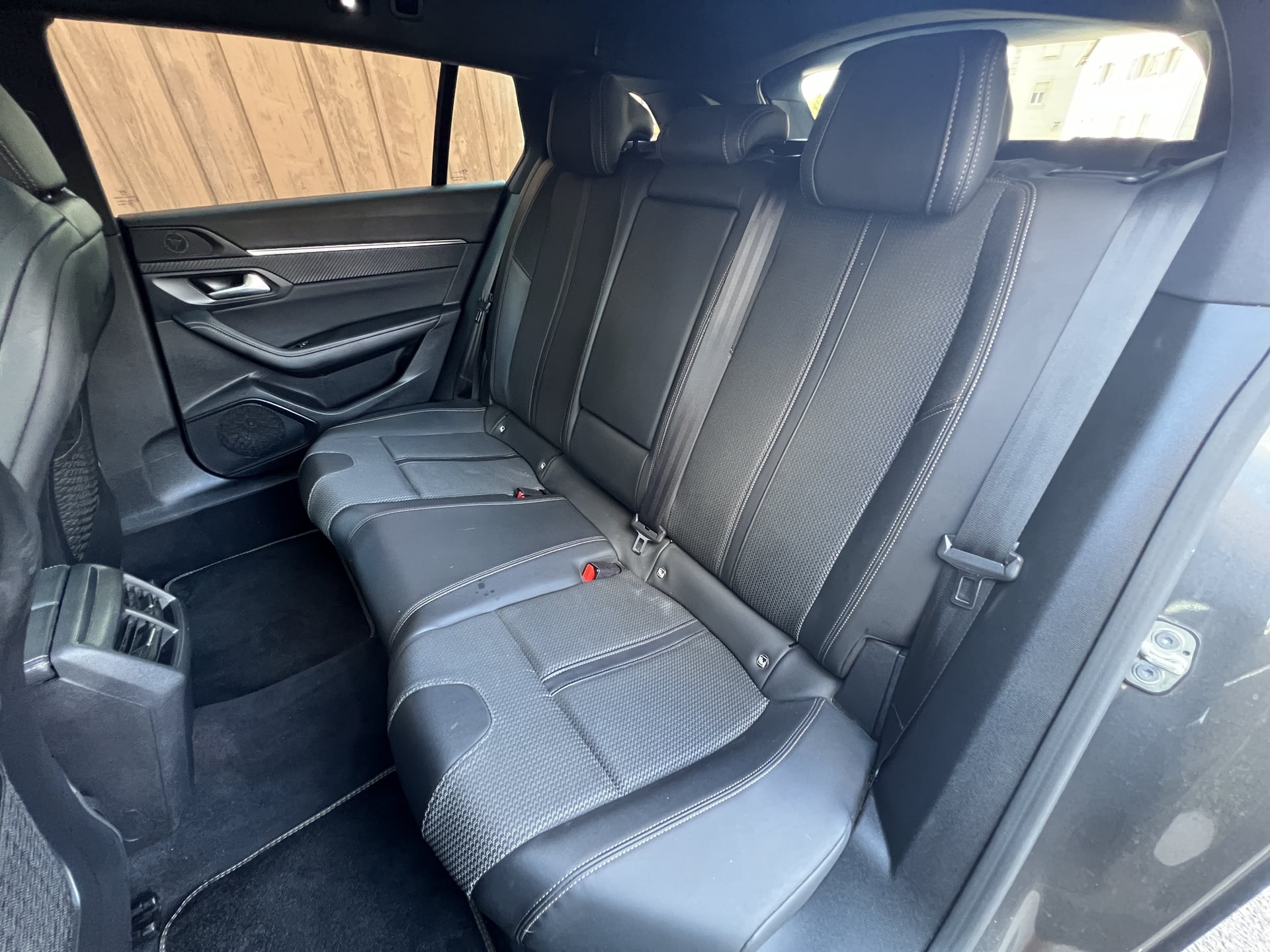 Peugeot 508 SW 2.0 hdi 163ch GT LINE EAT8 — 40