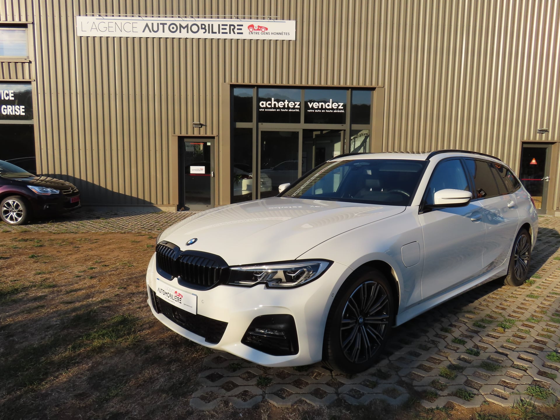 BMW Série 3 Touring 330e 2.0 16V 292Cv