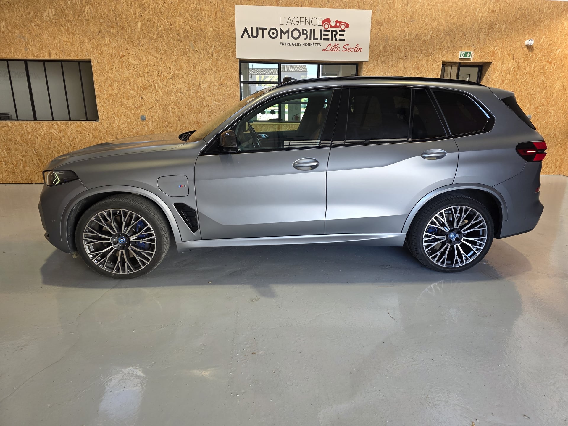 BMW X5 xDrive50e 489CH M SPORT — 2