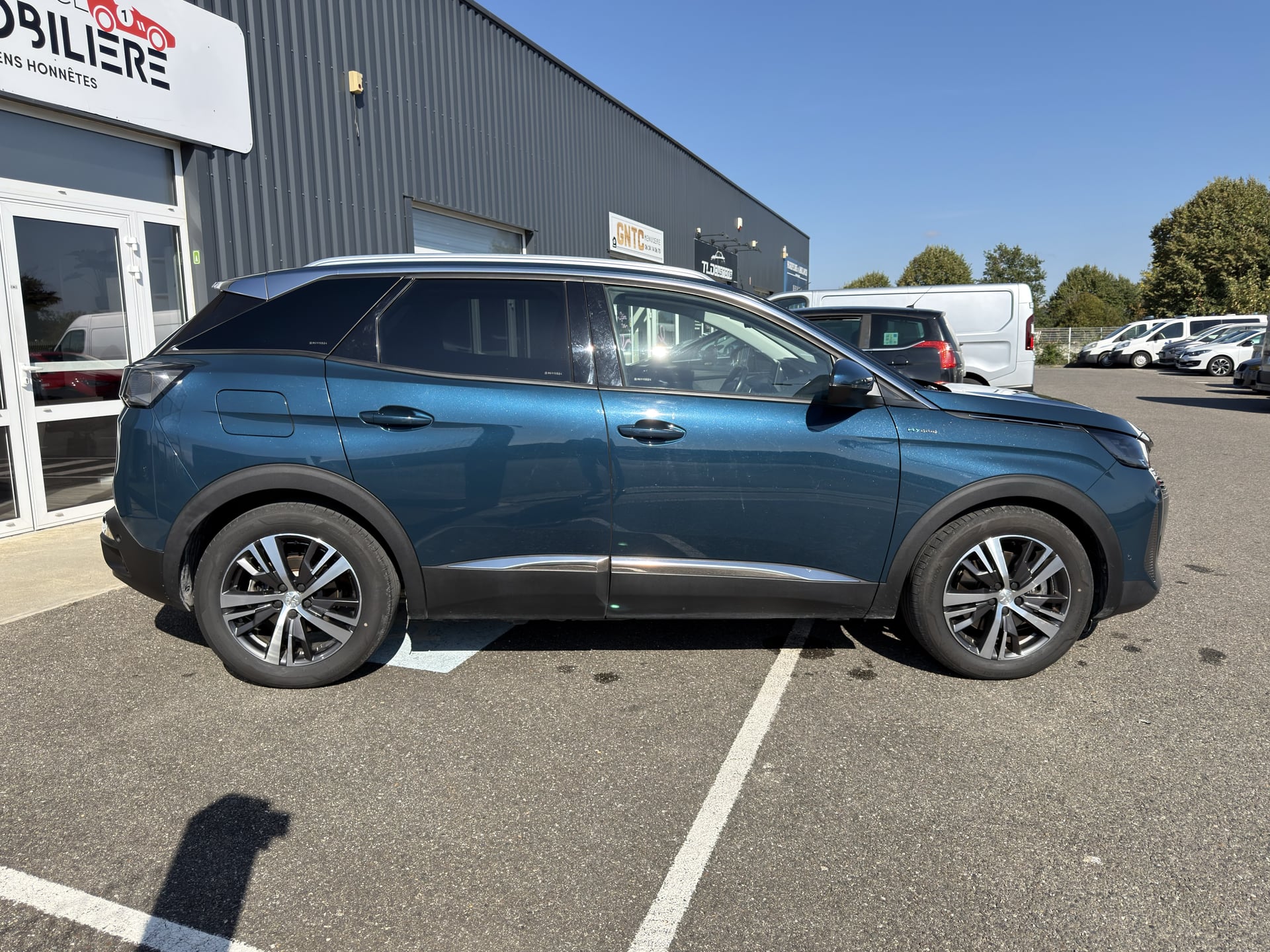 Peugeot 3008 1.6L 225CH HYBRID PHASE 2 ALLURE PACK E-EAT - 4 PNEUS NEUFS — 2