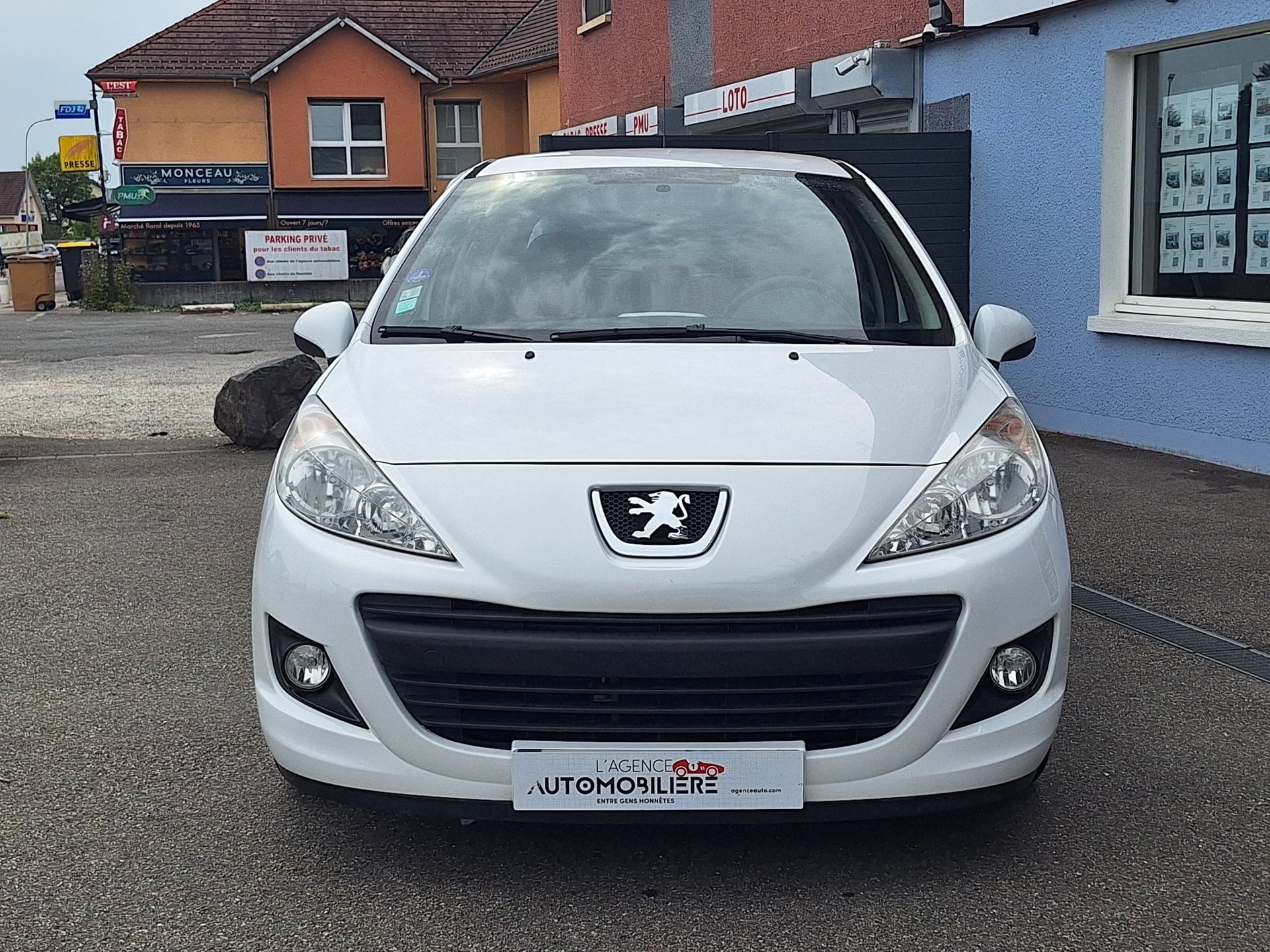 Peugeot 207 + 1.4 e 73 ch 2ème main — 2
