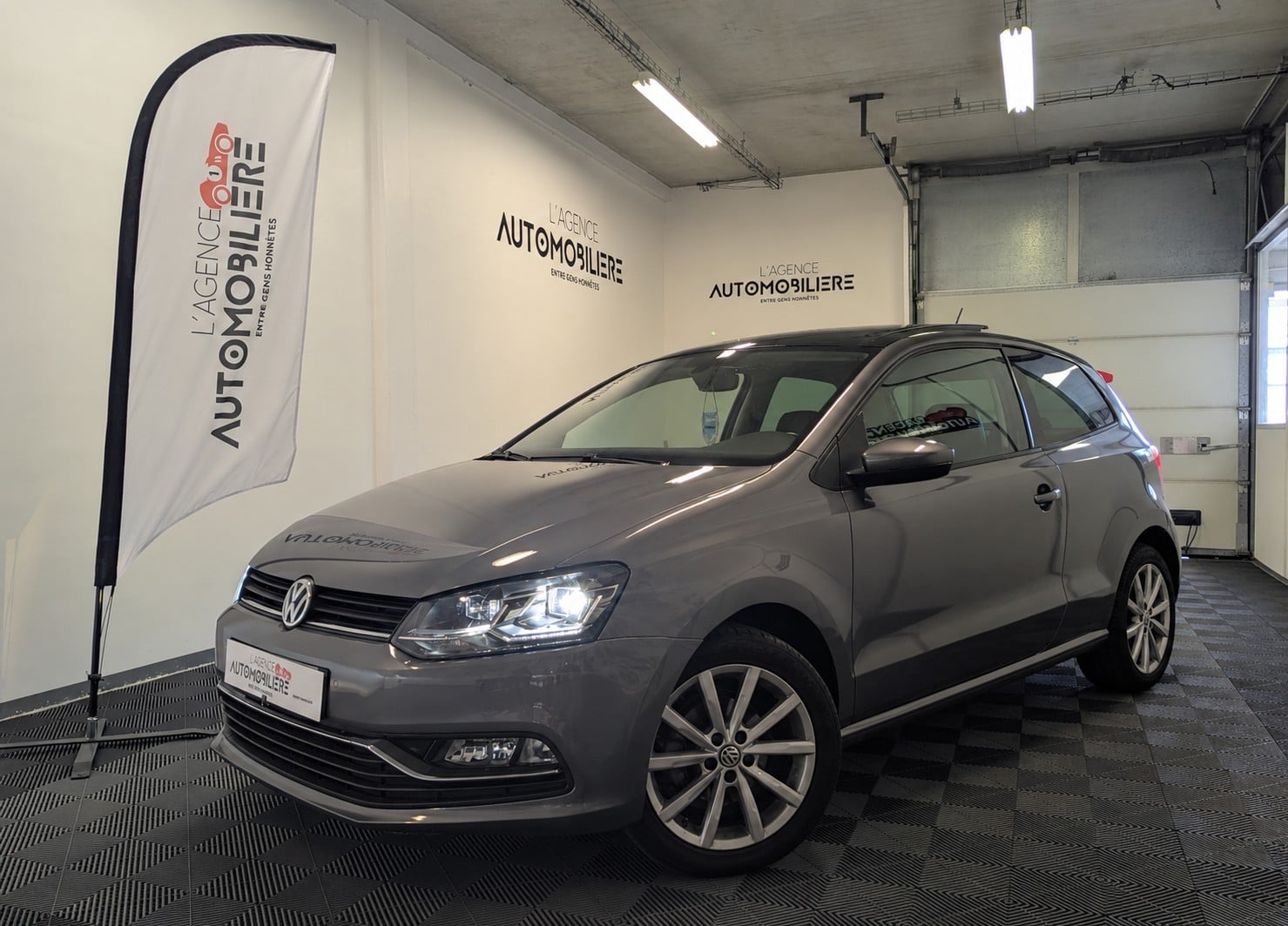 Volkswagen Polo V (2) 1.2 TSI 90 Carat BLUEMOTION 3P + TOIT OUVRANT