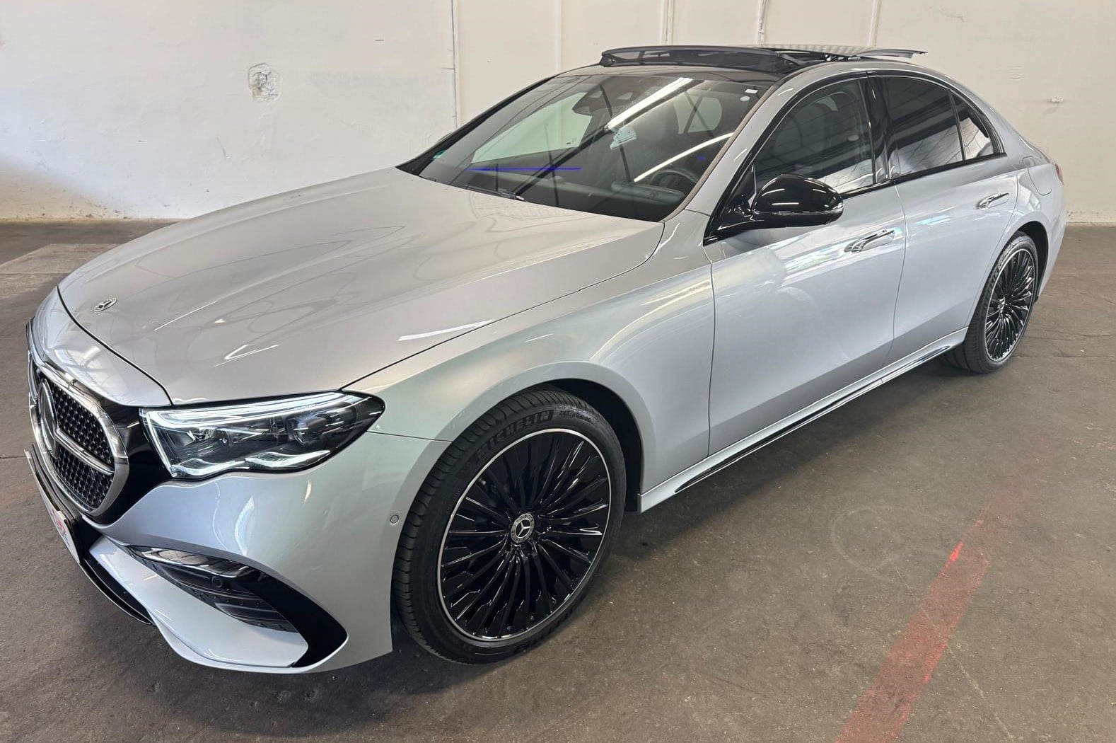 Mercedes-Benz Classe E 300 EQ Hybrid rechargeable AMG Line